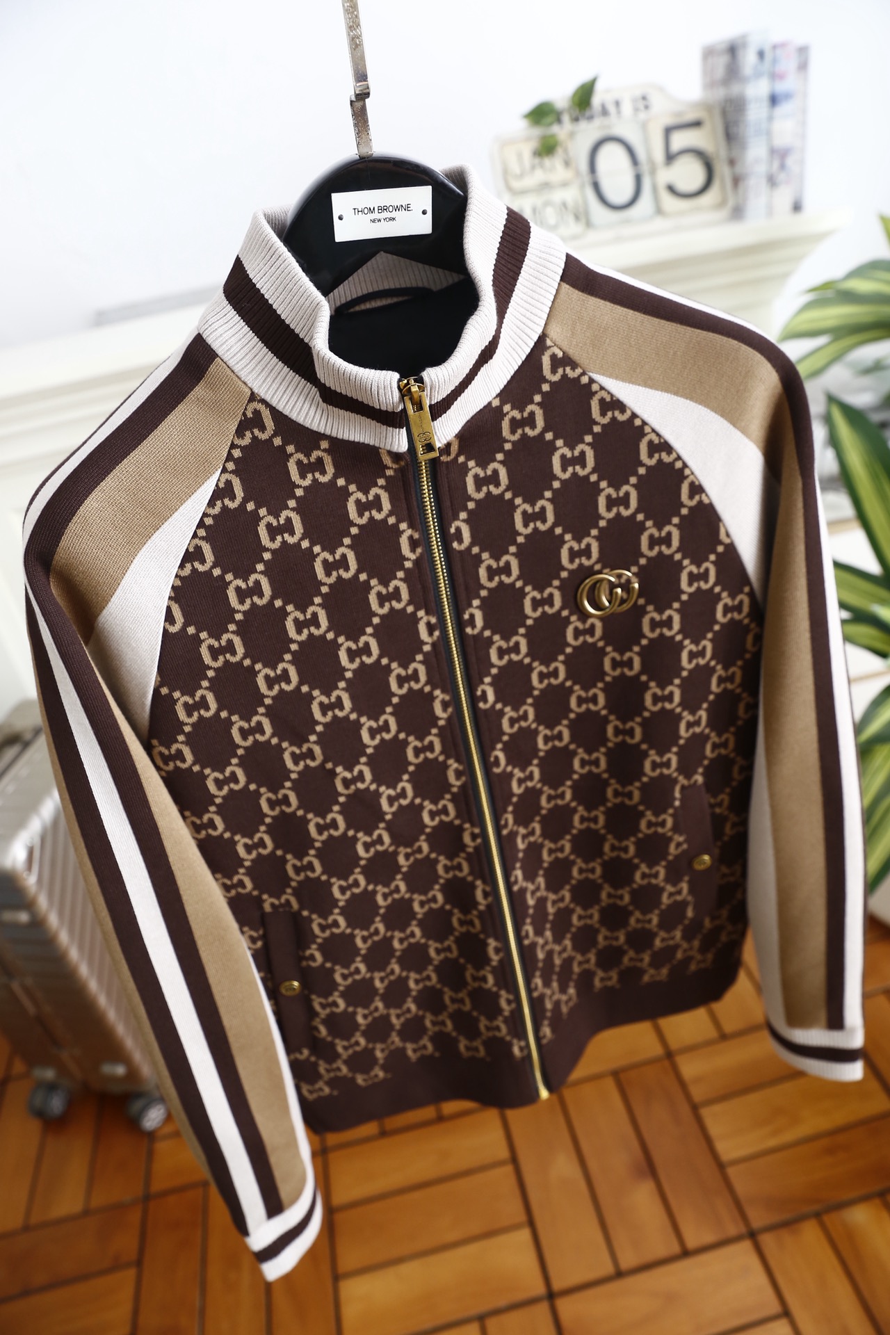 🔥古驰/Guc*i.25秋冬新品！时尚男士针织拉链外套选用高品质精纺羊毛混纺面料，触感柔软且有出色的保暖