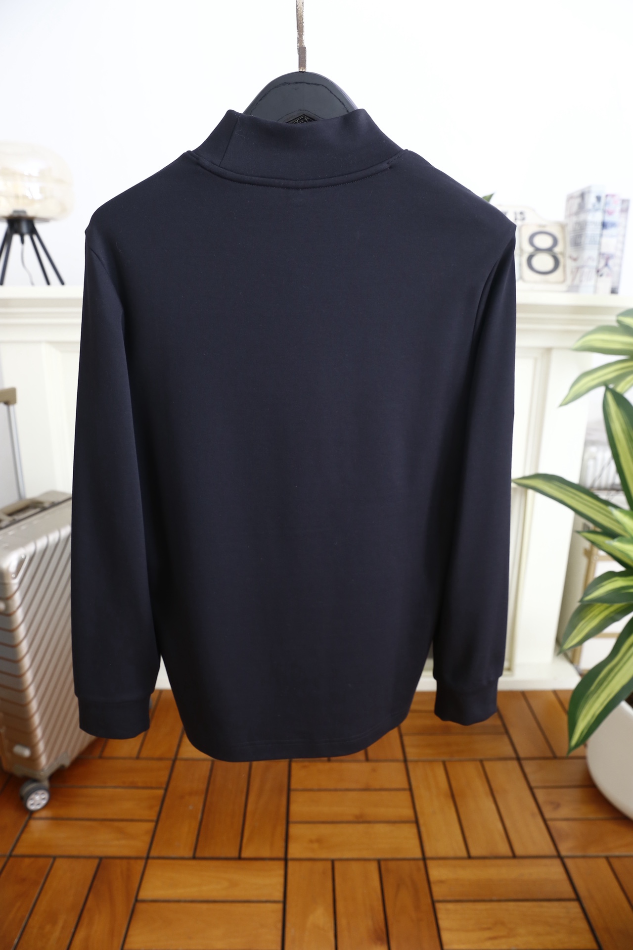 🔥普拉*/Pr*da.2025秋冬新品男士高领打底！胸前品牌经典字母LOGO设计👍采用舒适保暖面料！高领