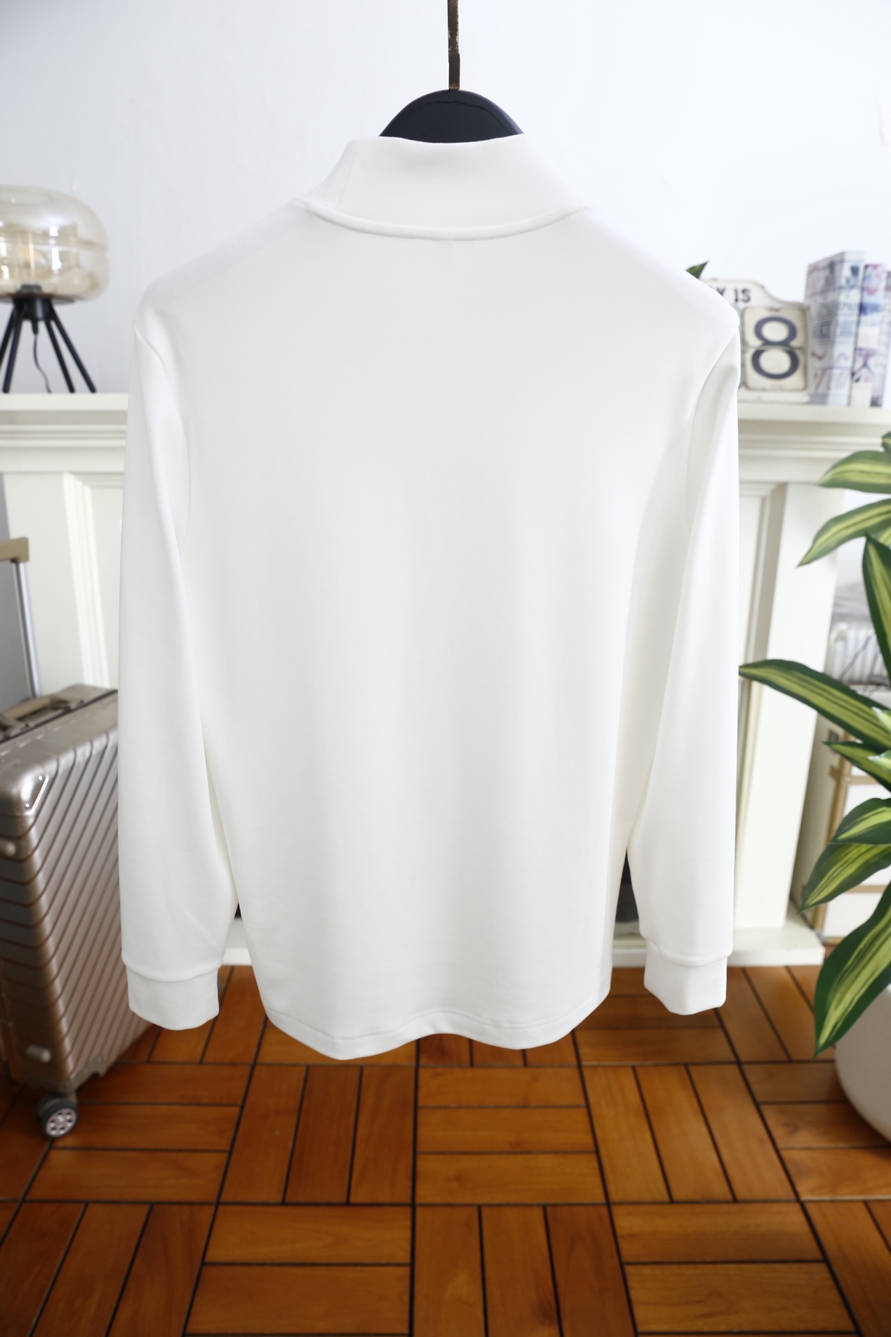 🔥普拉*/Pr*da.2025秋冬新品男士高领打底！胸前品牌经典字母LOGO设计👍采用舒适保暖面料！高领