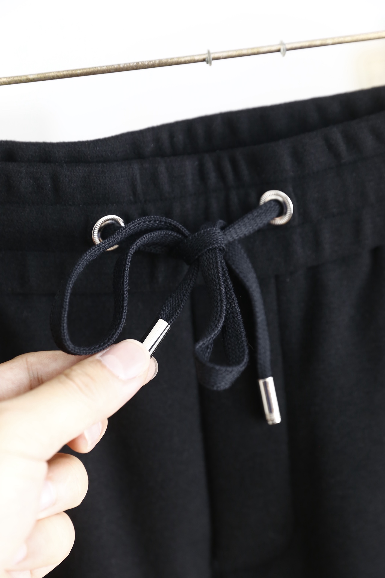 🔥杰尼*/Ze*na.25秋冬时尚新品男士休闲裤🆕采用舒适保暖面料，奢华经典品牌LOGO元素设计 上身随