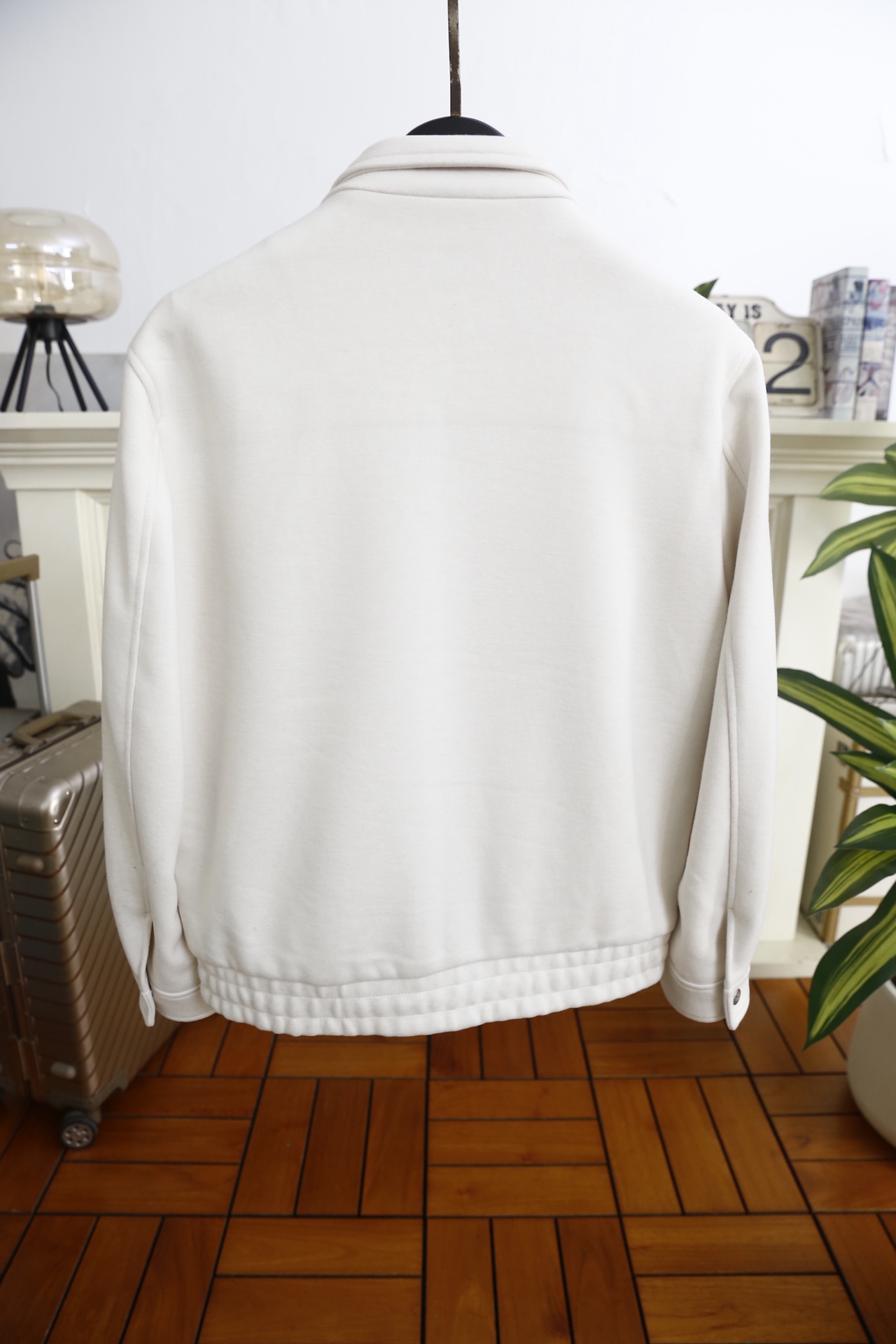 🔥lp🆕.25秋冬新品！时尚男士立领夹克👍采用舒适保暖面料✅面料触感柔软且富有弹性，抗皱耐磨的特性让衣物