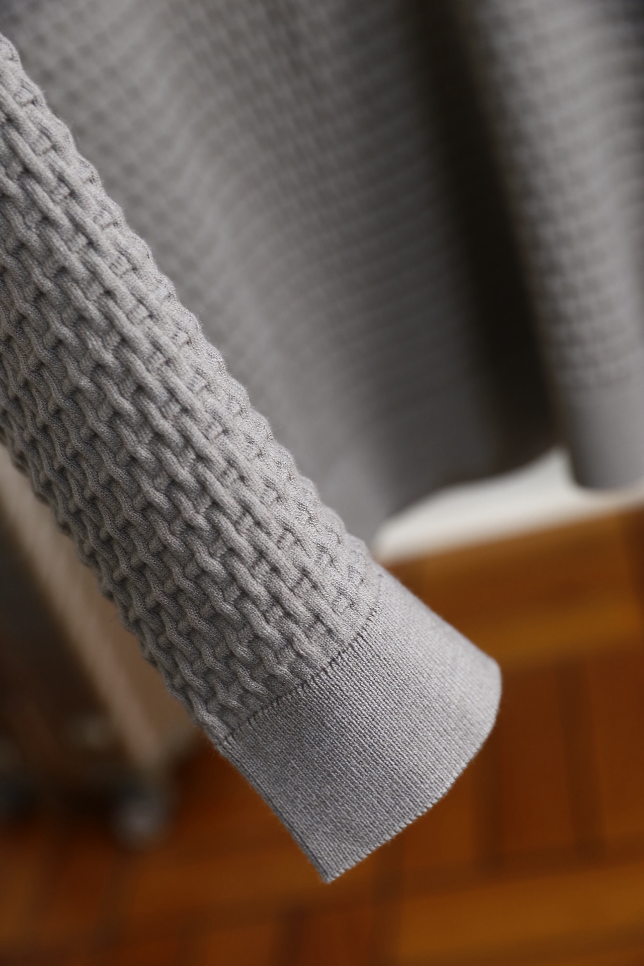 🔥kiton.25秋冬新品！时尚男士百搭毛衫👍采用华夫格针织工艺✅甄选优质棉羊毛混纺面料，触感柔软亲肤且