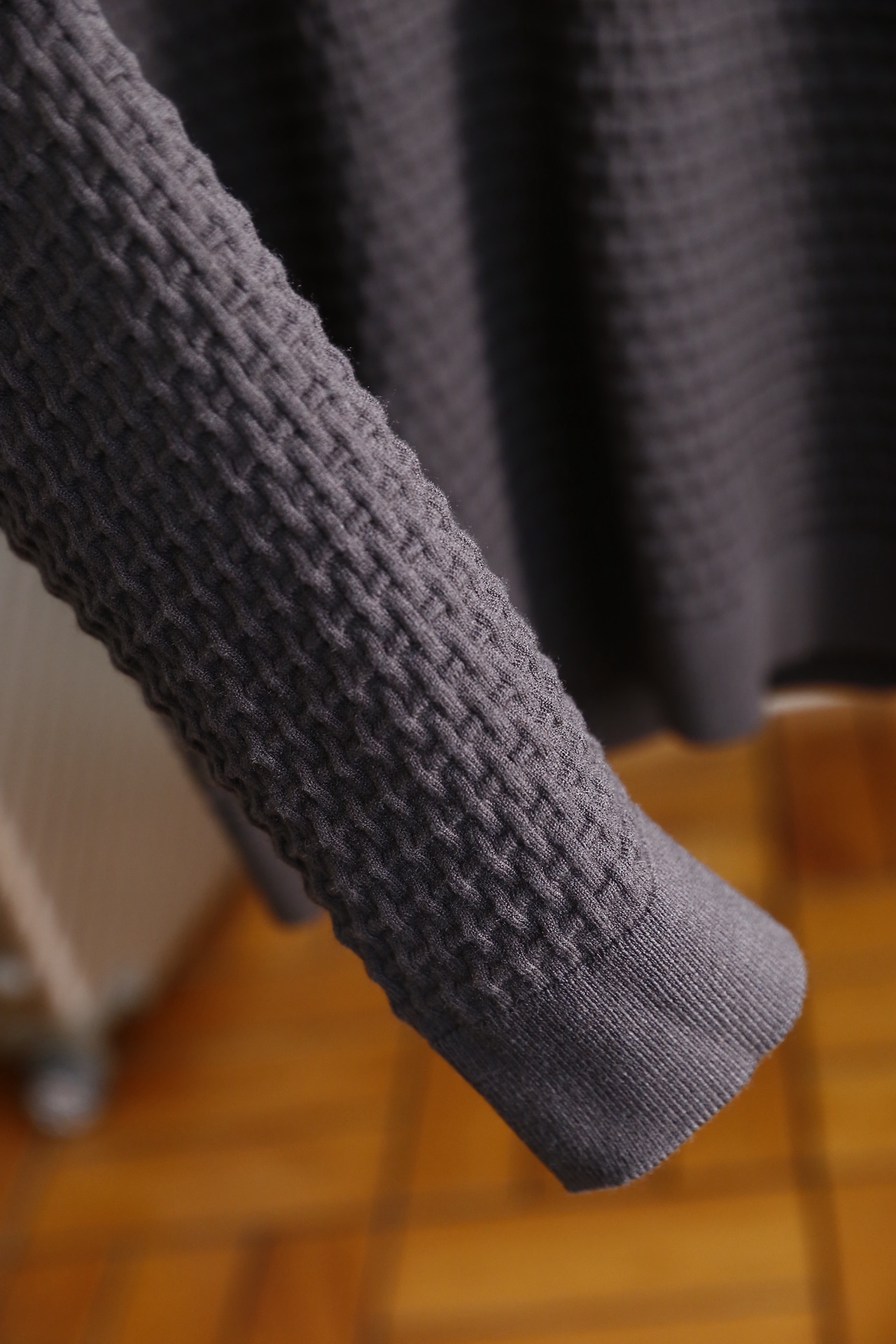 🔥kiton.25秋冬新品！时尚男士百搭毛衫👍采用华夫格针织工艺✅甄选优质棉羊毛混纺面料，触感柔软亲肤且