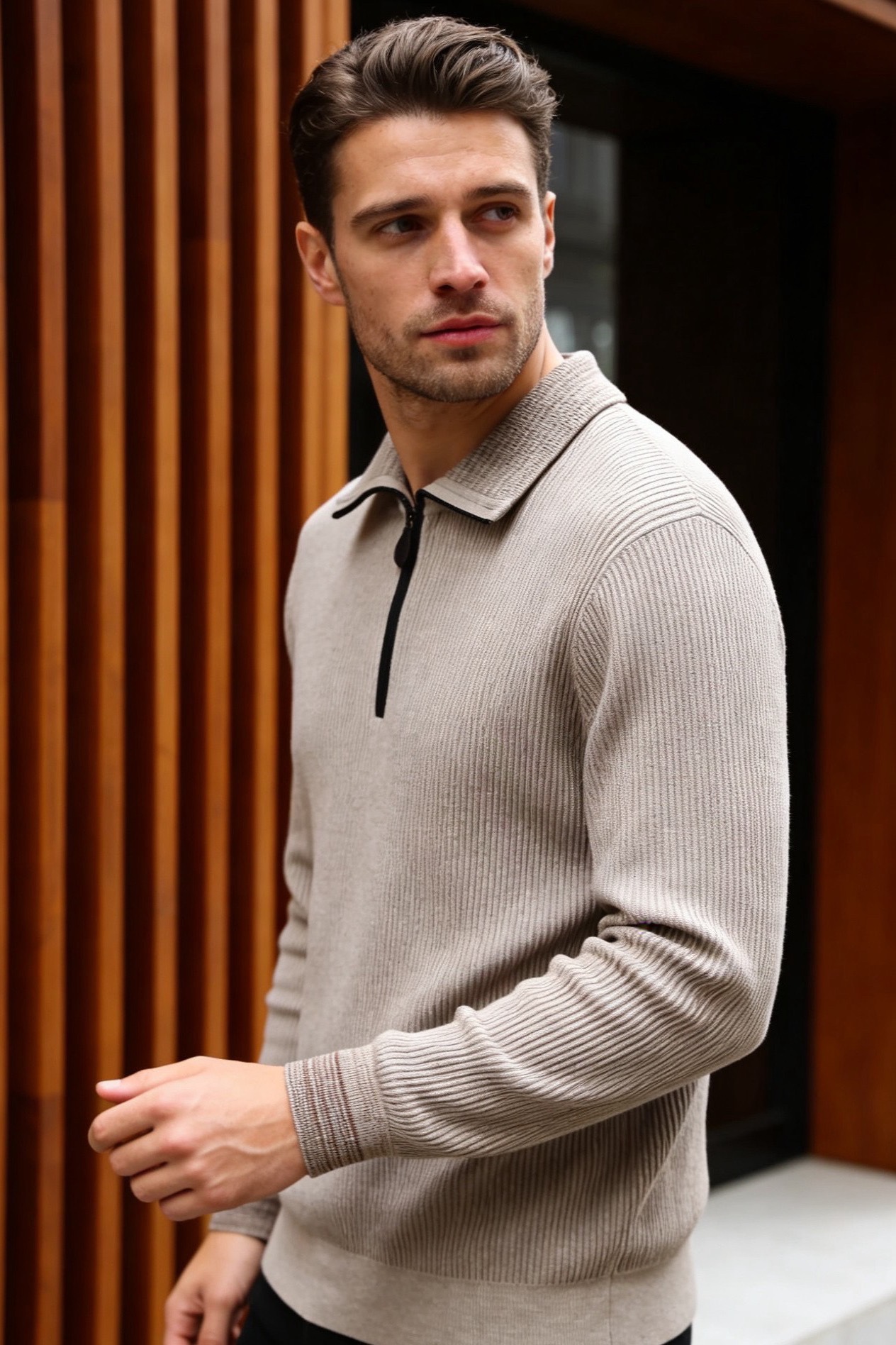 🔥lP🆕.（🌾）25秋冬男士半拉链翻领坑条针织衫，属于秋冬季节的通勤百搭单品，采用简约的半开拉链翻领设计