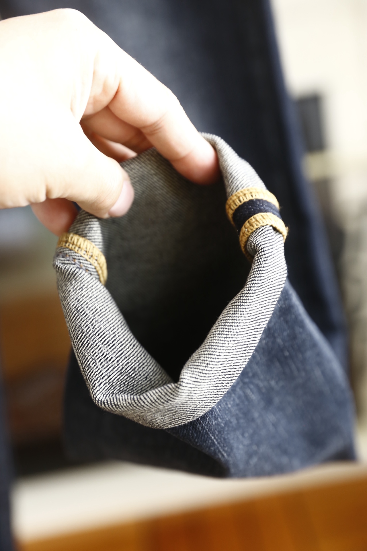 🔥博柏利/Burbe*ry.（🌾）25秋冬男士百搭牛仔裤👖属于品牌兼具英伦质感与实穿性的经典单品。它采用