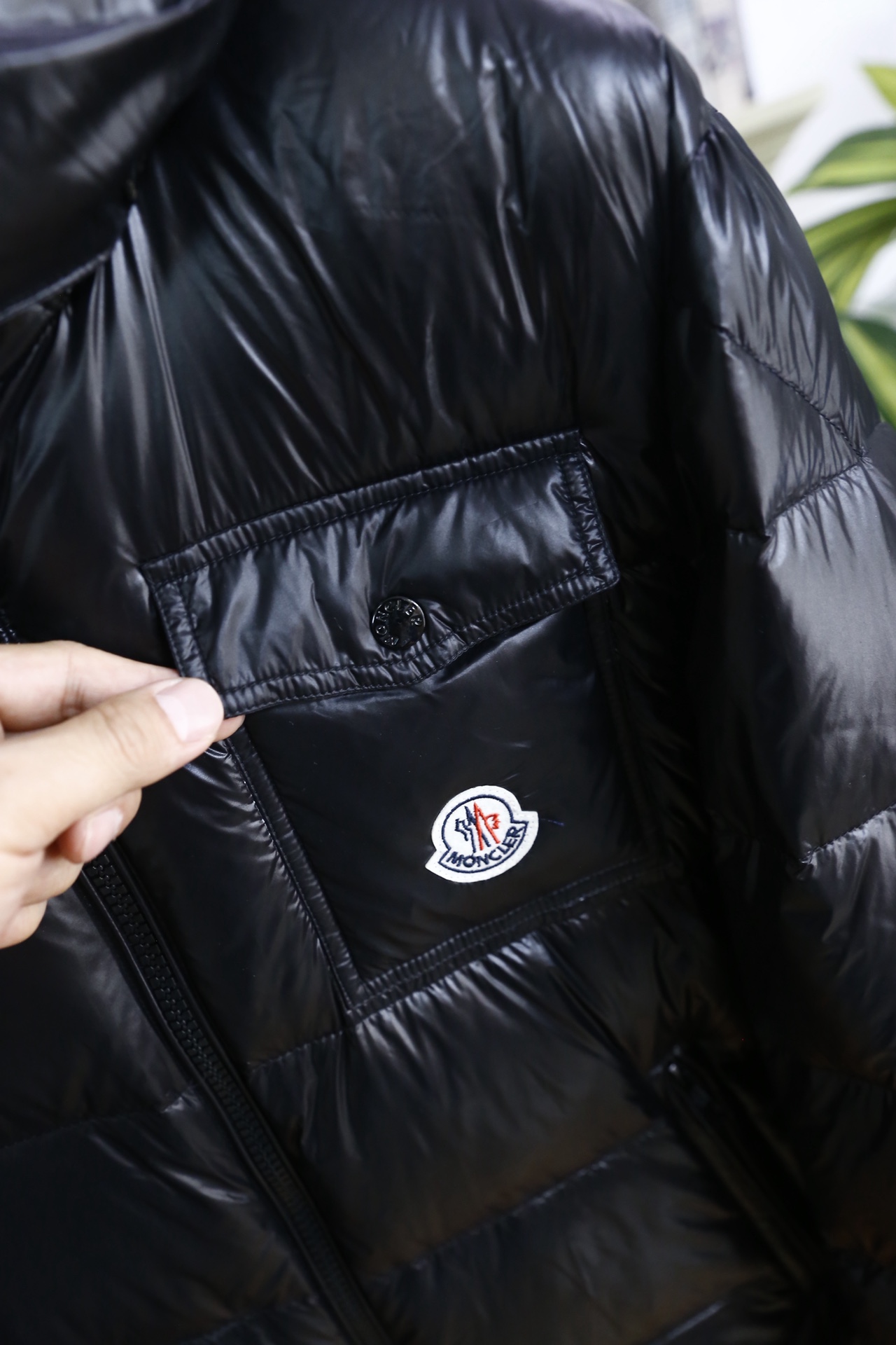 🔥蒙口/Mon*ler.（🌾）25秋冬男士连帽羽绒服，属于品牌兼具专业保暖性与潮流辨识度的秋冬核心单品。