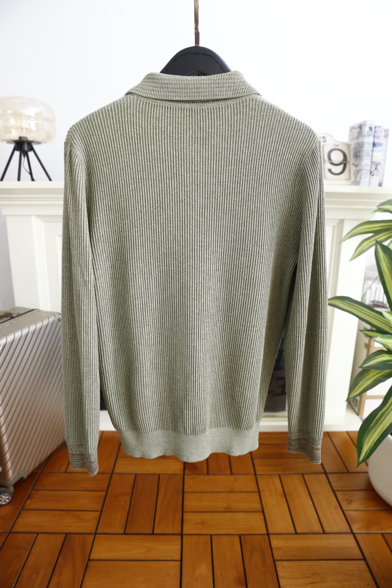 🔥lP🆕.（🌾）25秋冬男士半拉链翻领坑条针织衫，属于秋冬季节的通勤百搭单品，采用简约的半开拉链翻领设计