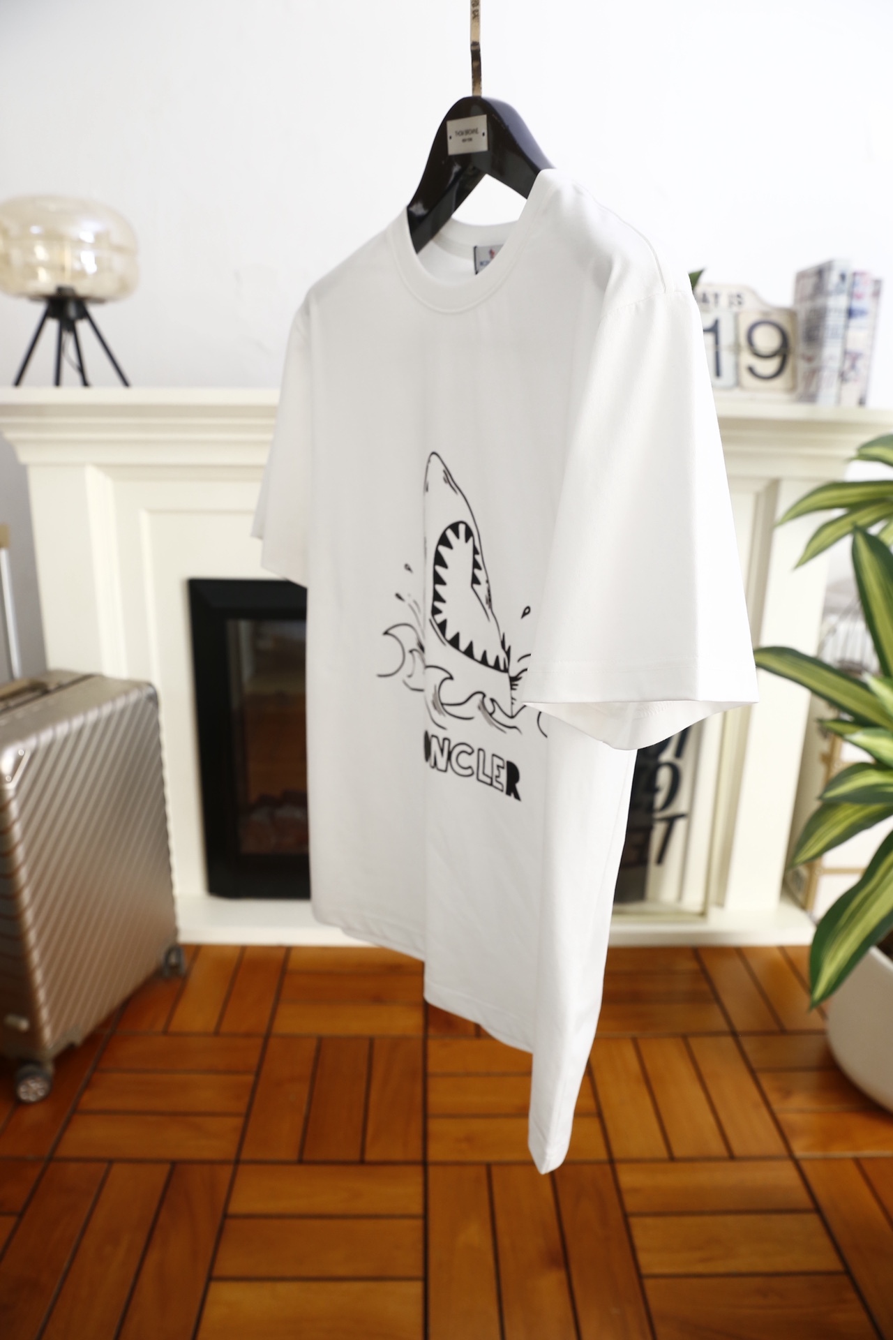 🔥蒙口/Mon*ler.（🌾）2026春夏新品！时尚男士圆领短袖T恤，属于品牌兼具辨识度与潮流感的单品，