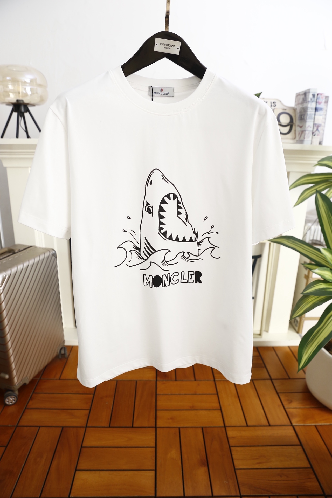 🔥蒙口/Mon*ler.（🌾）2026春夏新品！时尚男士圆领短袖T恤，属于品牌兼具辨识度与潮流感的单品，