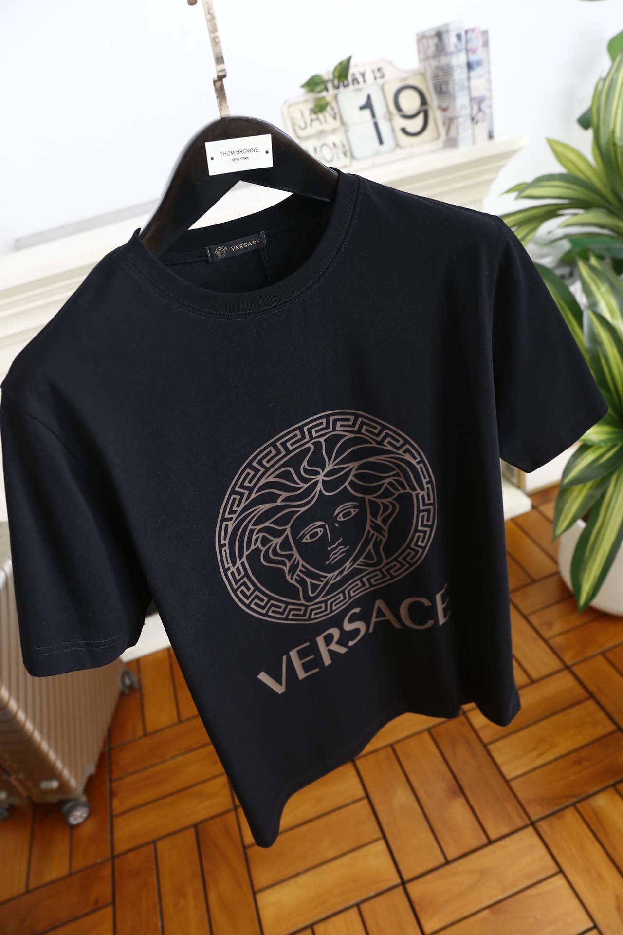 🔥范思泽.（🌾）2026早春新品！时尚男士圆领短袖T恤，采用高支欧洲棉棉面料，触感柔软亲肤，透气性佳，宽