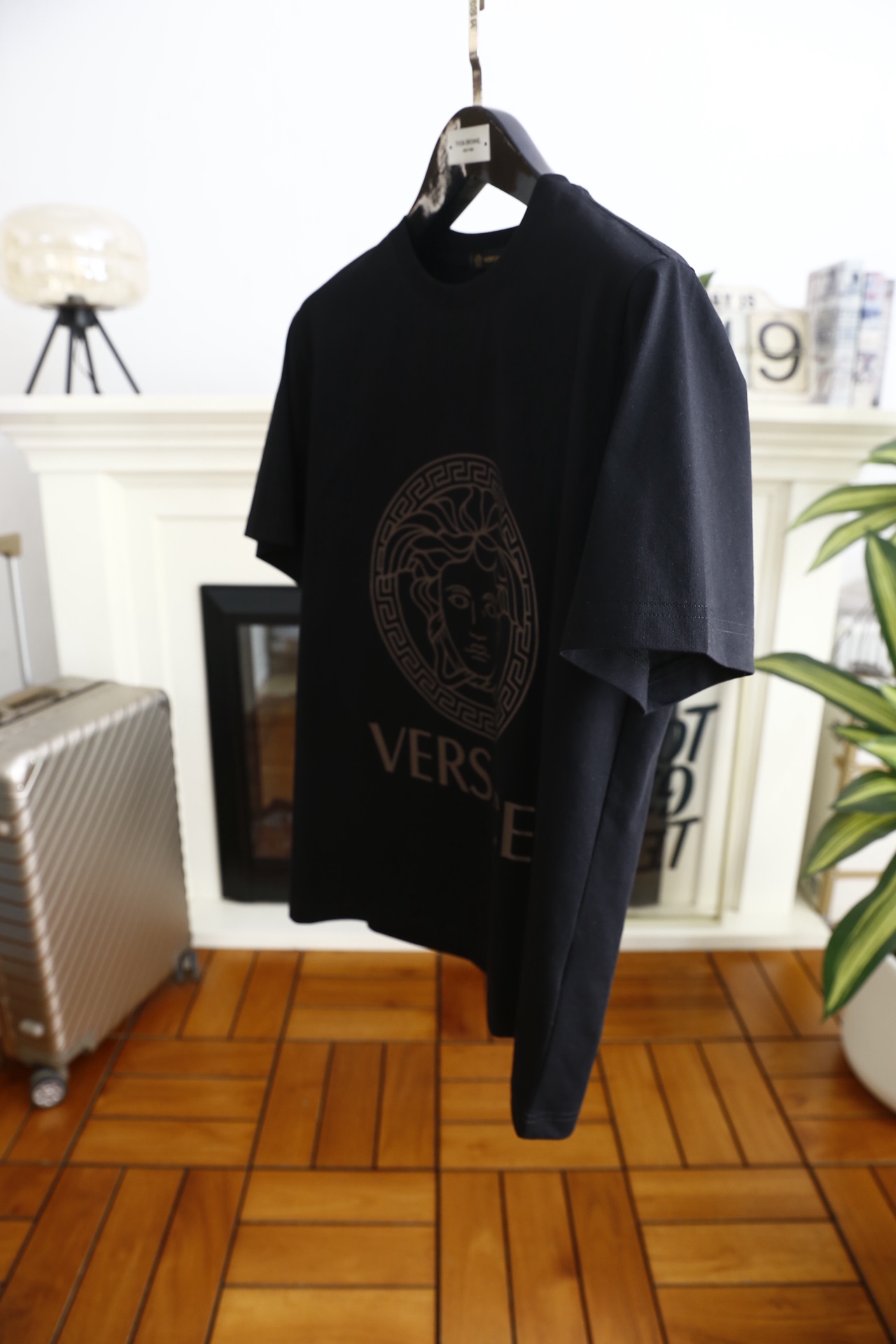 🔥范思泽.（🌾）2026早春新品！时尚男士圆领短袖T恤，采用高支欧洲棉棉面料，触感柔软亲肤，透气性佳，宽