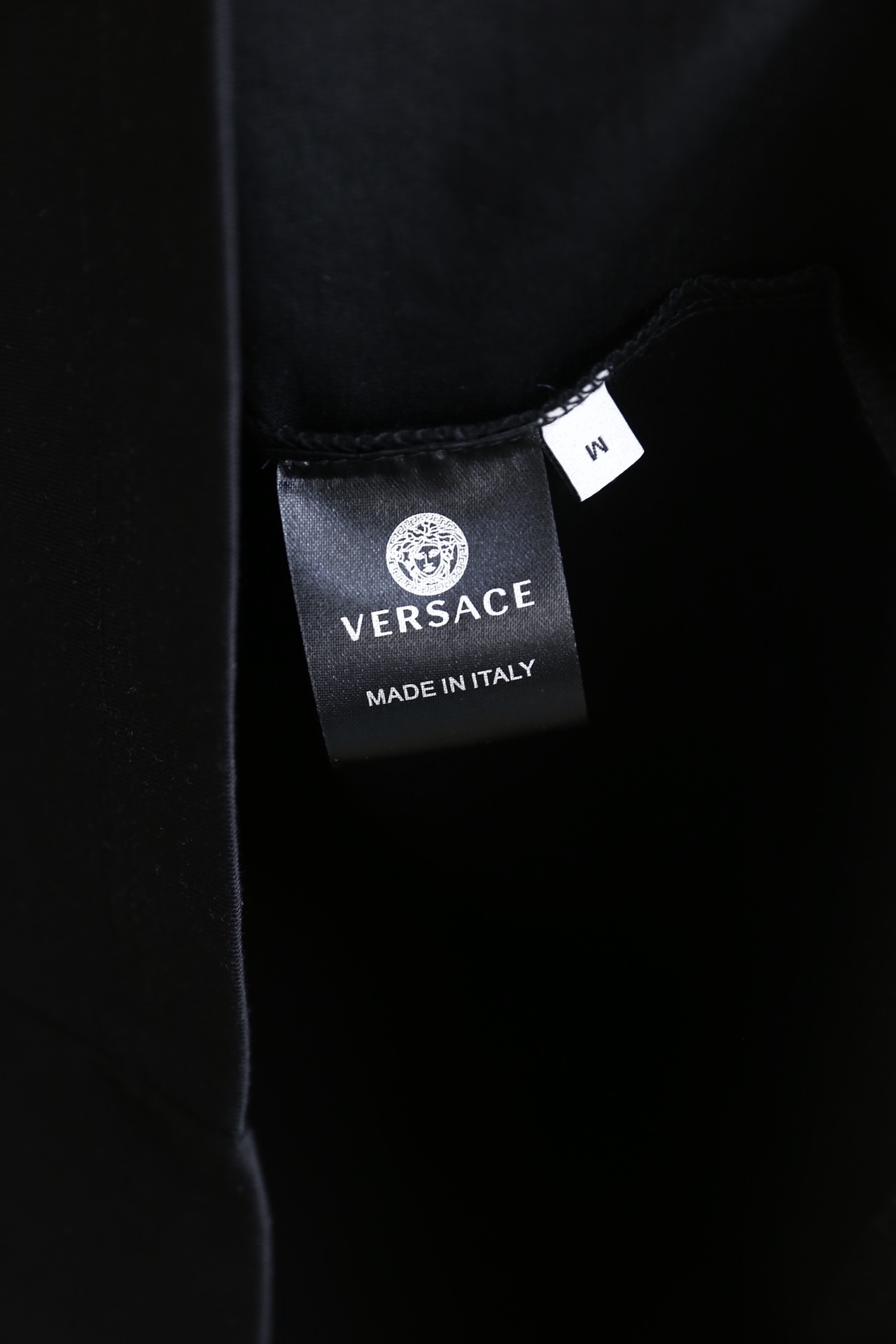 🔥范思泽.（🌾）2026早春新品！时尚男士圆领短袖T恤，采用高支欧洲棉棉面料，触感柔软亲肤，透气性佳，宽