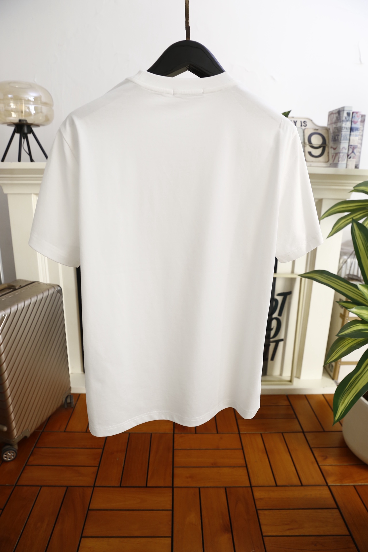 🔥范思泽.（🌾）2026早春新品！时尚男士圆领短袖T恤，采用高支欧洲棉棉面料，触感柔软亲肤，透气性佳，宽