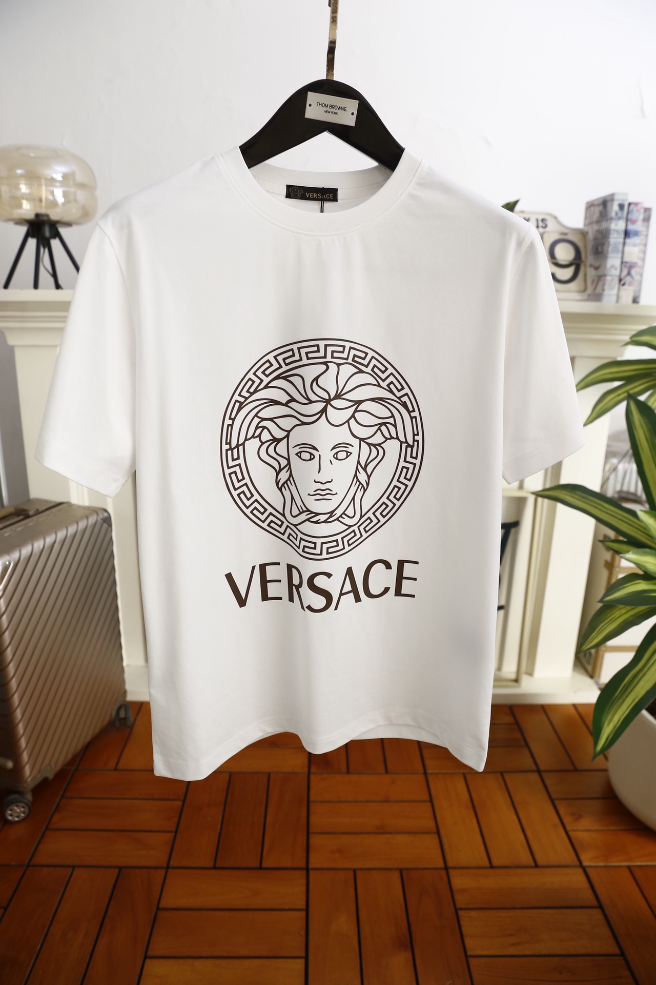 🔥范思泽.（🌾）2026早春新品！时尚男士圆领短袖T恤，采用高支欧洲棉棉面料，触感柔软亲肤，透气性佳，宽