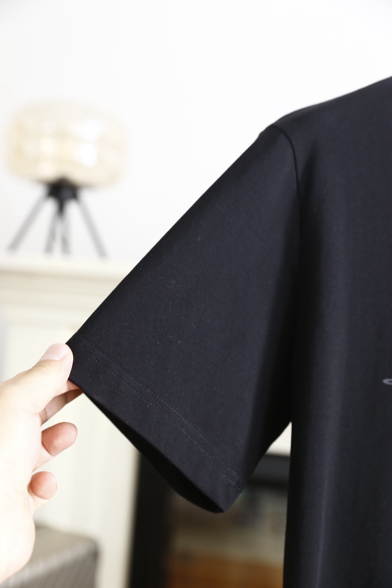 🔥范思哲.（🌾）2026春夏新品🆕时尚男士圆领短袖T恤，甄选高支舒适棉面料，触感细腻软糯，上身透气不闷汗