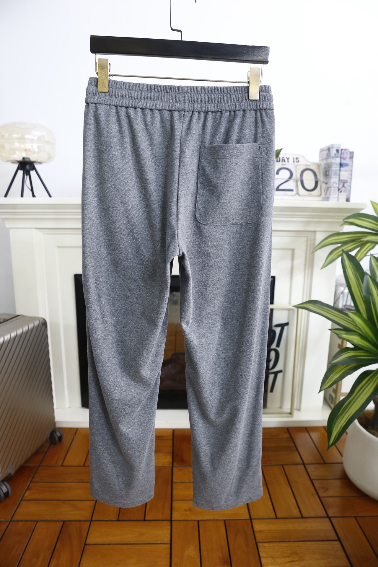 🔥lP🆕.（🌾）2026早春新款！时尚男士原单连帽拉链卫衣套装，采用重磅棉质混纺面料打造，触感柔软且兼具