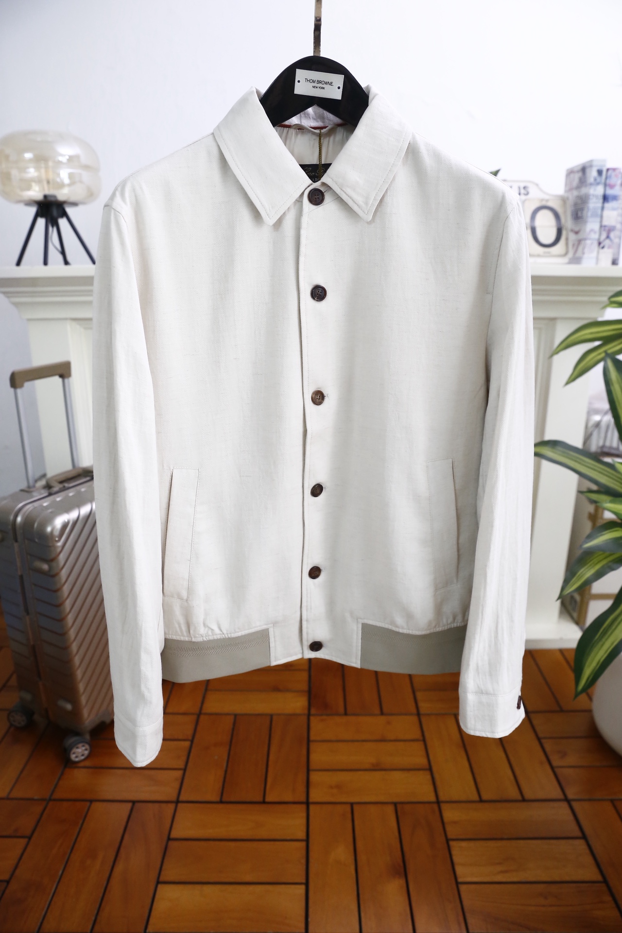 🔥lP🆕.（🌾）2026早春新品！时尚男士原单翻领夹克，采用兼具挺括感与透气性的面料打造，简约利落的单排