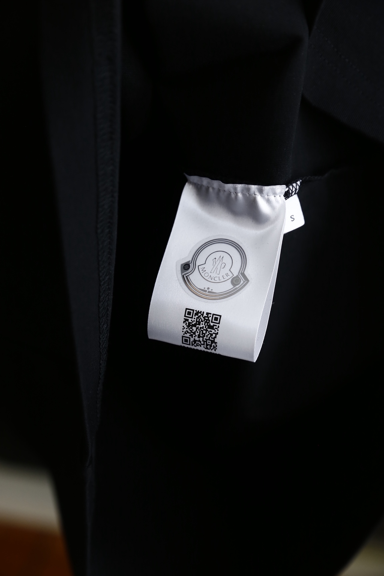 🔥蒙口.（🌾）2026早春新品🆕时尚男士圆领短袖T恤，甄选高支舒适棉面料，触感细腻软糯，上身透气不闷汗，