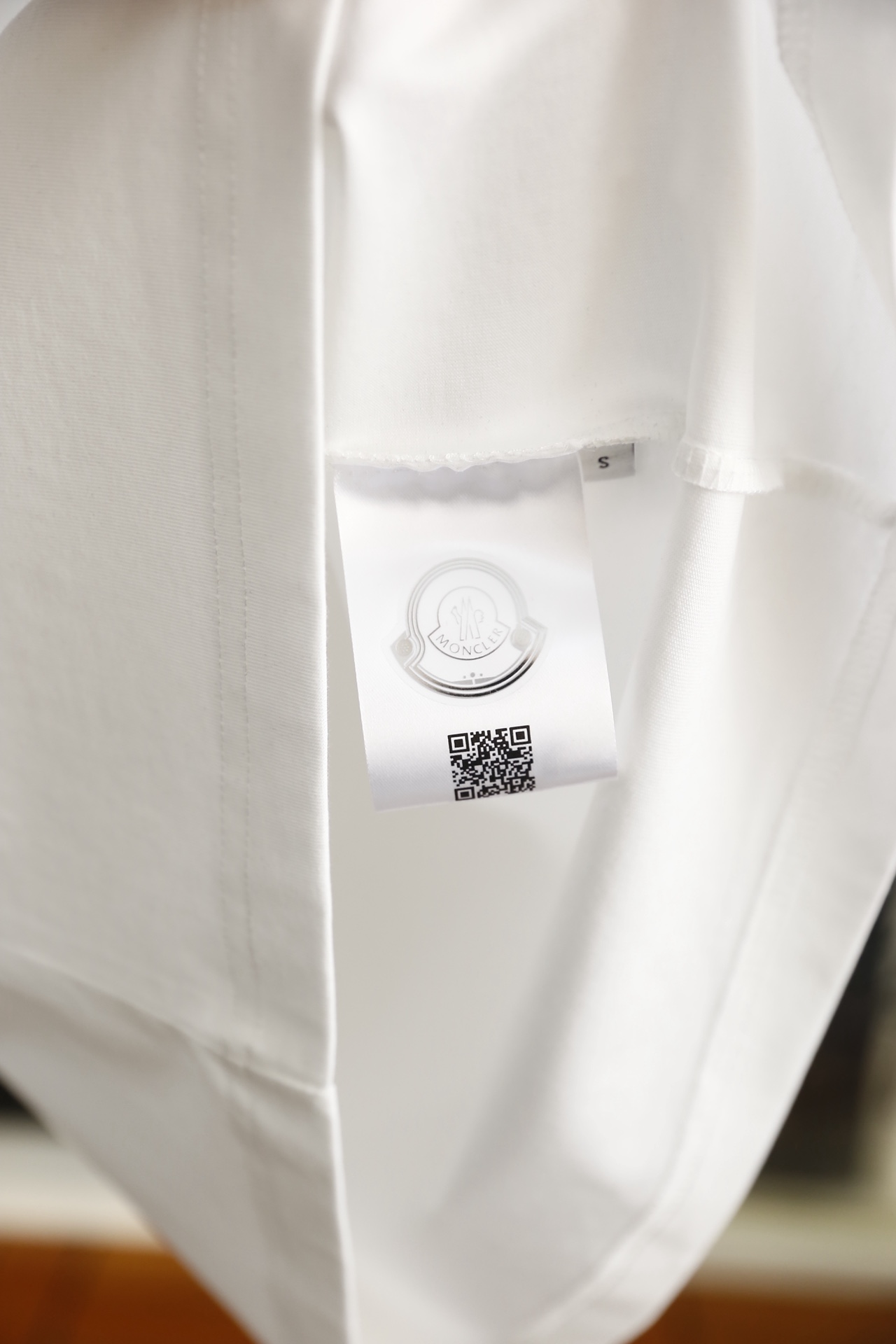 🔥蒙口.（🌾）2026早春新品🆕时尚男士圆领短袖T恤，甄选高支舒适棉面料，触感细腻软糯，上身透气不闷汗，