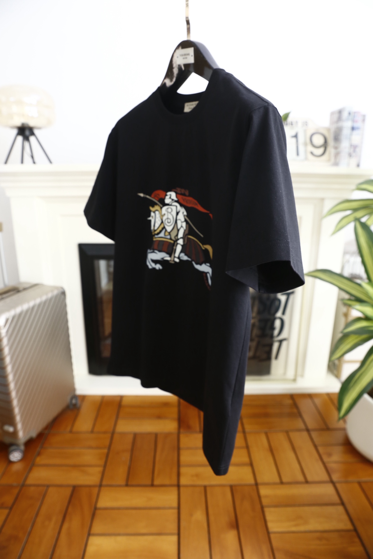 🔥巴宝丽.（🌾）2026早春新品🆕时尚男士圆领短袖T恤，甄选高支舒适棉面料，触感细腻软糯，上身透气不闷汗