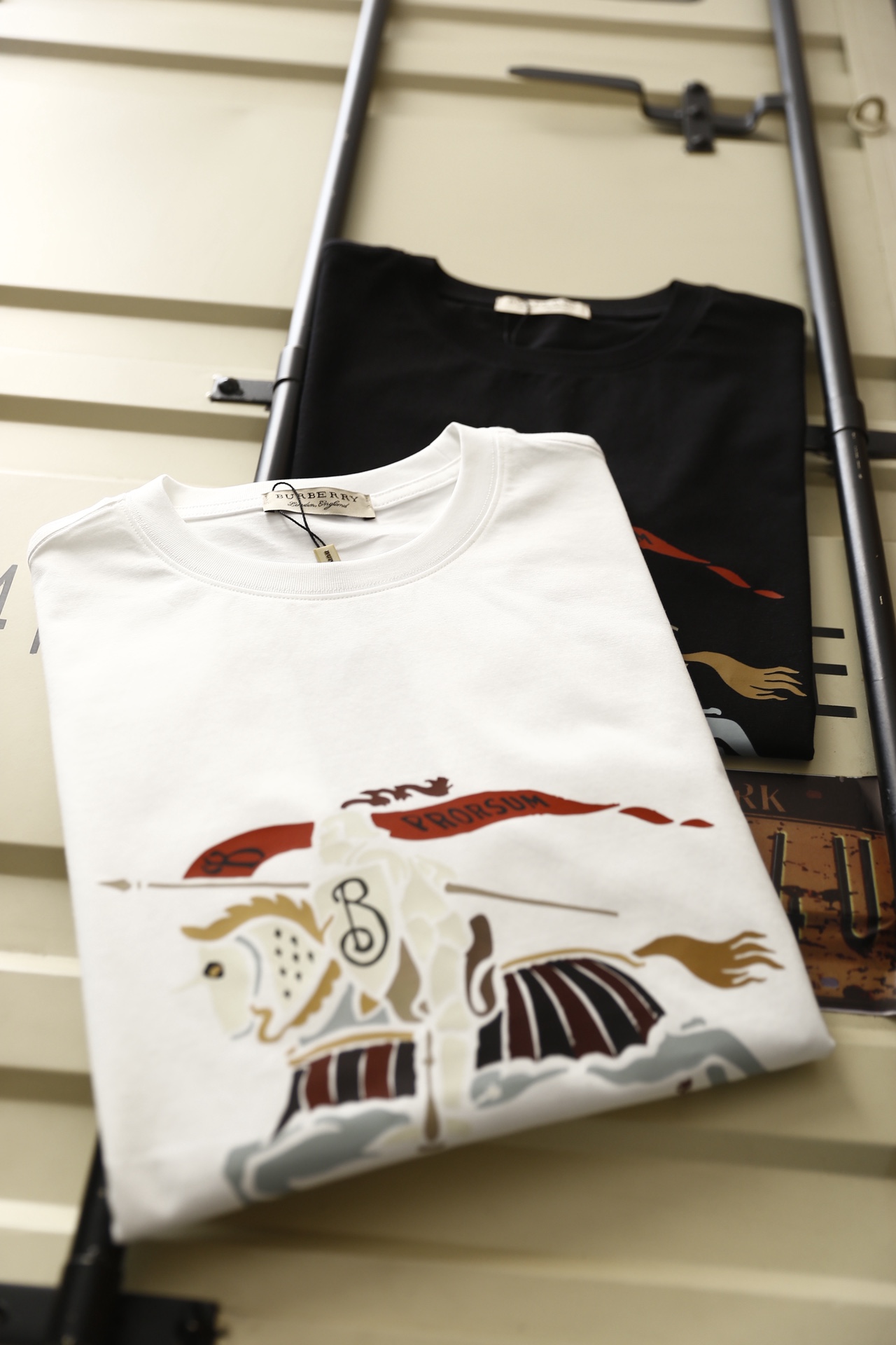 🔥巴宝丽.（🌾）2026早春新品🆕时尚男士圆领短袖T恤，甄选高支舒适棉面料，触感细腻软糯，上身透气不闷汗