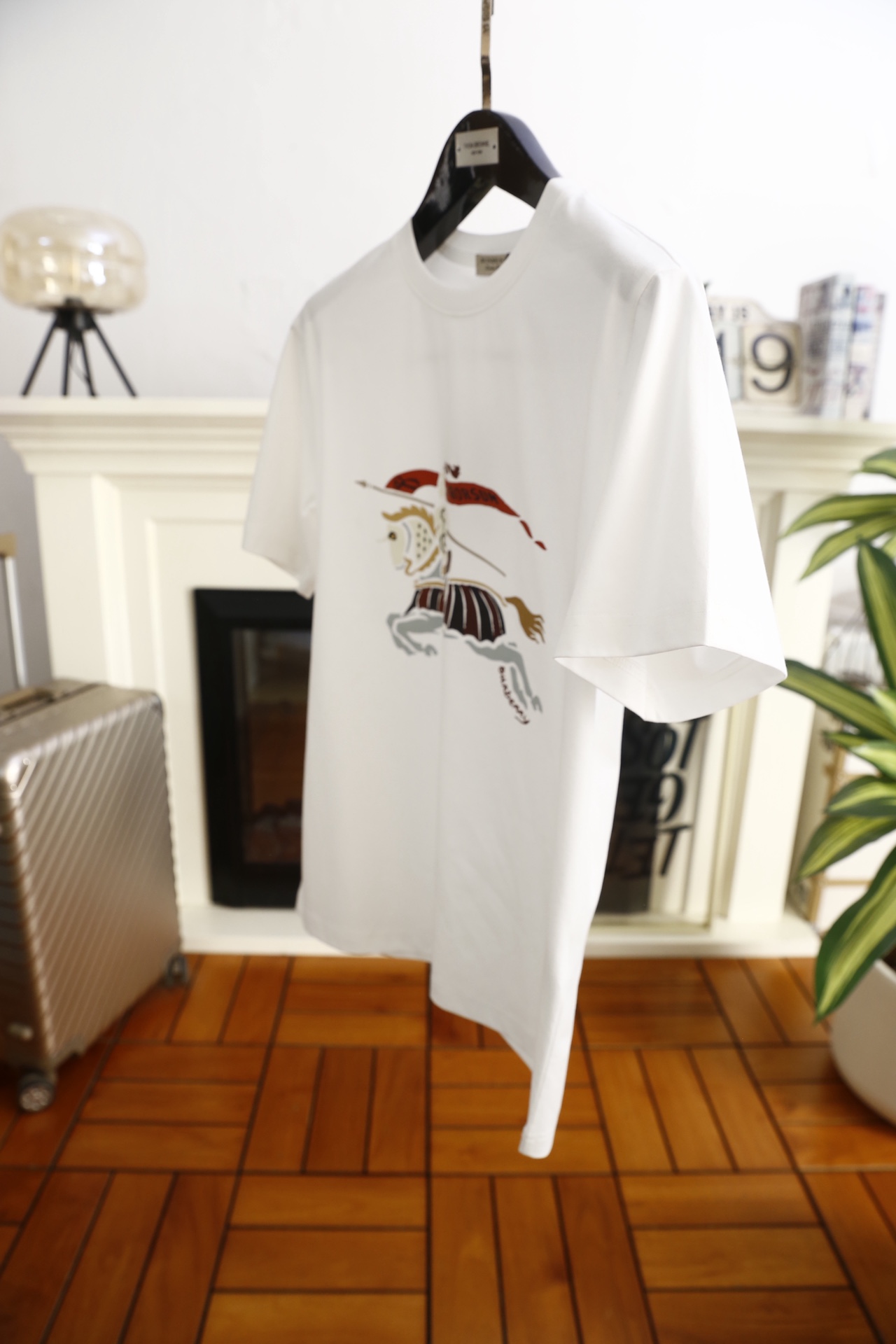 🔥巴宝丽.（🌾）2026早春新品🆕时尚男士圆领短袖T恤，甄选高支舒适棉面料，触感细腻软糯，上身透气不闷汗