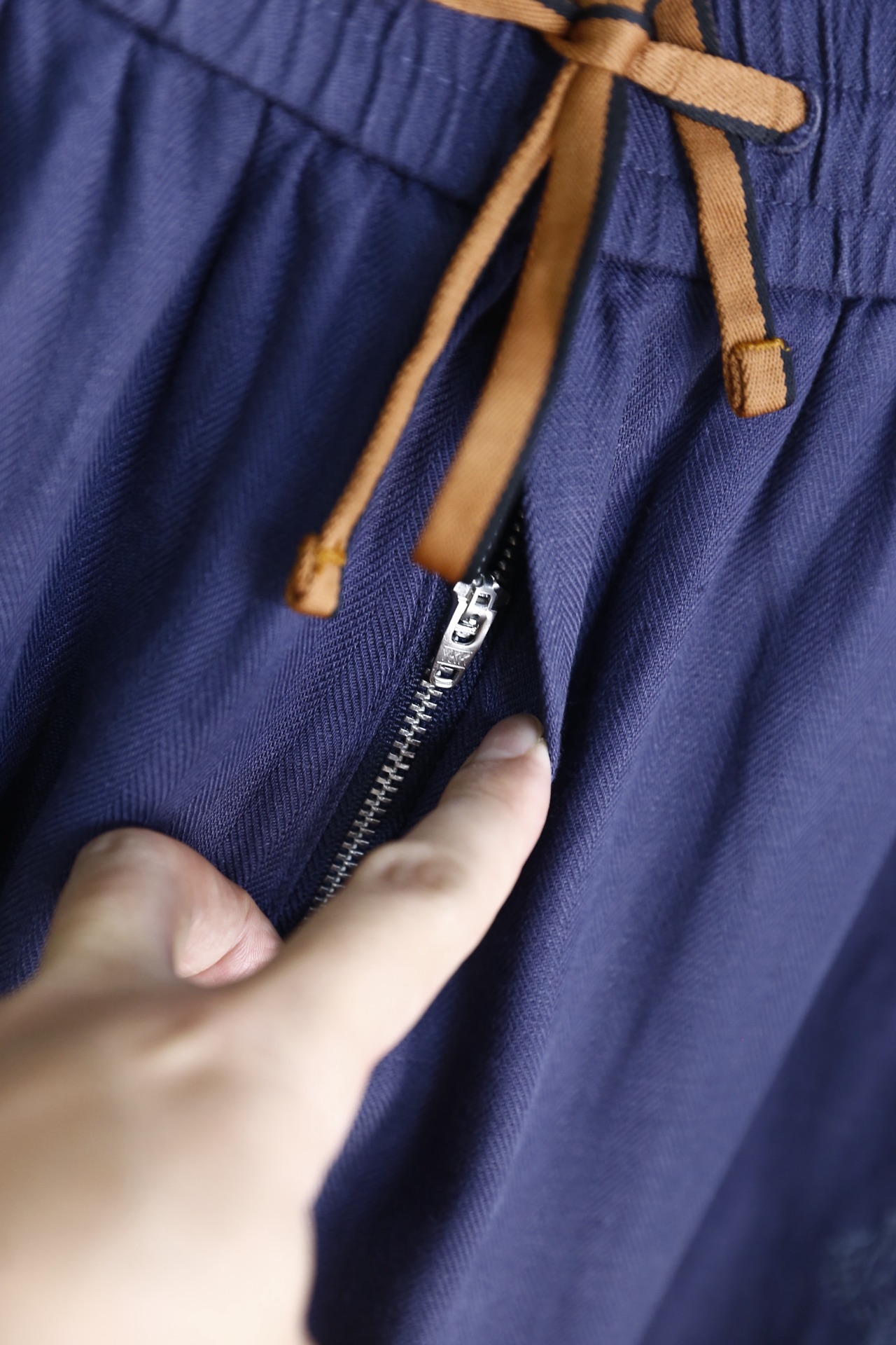 🔥Loro Piana.2026春夏新款！时尚男士百搭休闲裤👍原单品质，承袭意式轻奢工艺。采用麻棉面料，