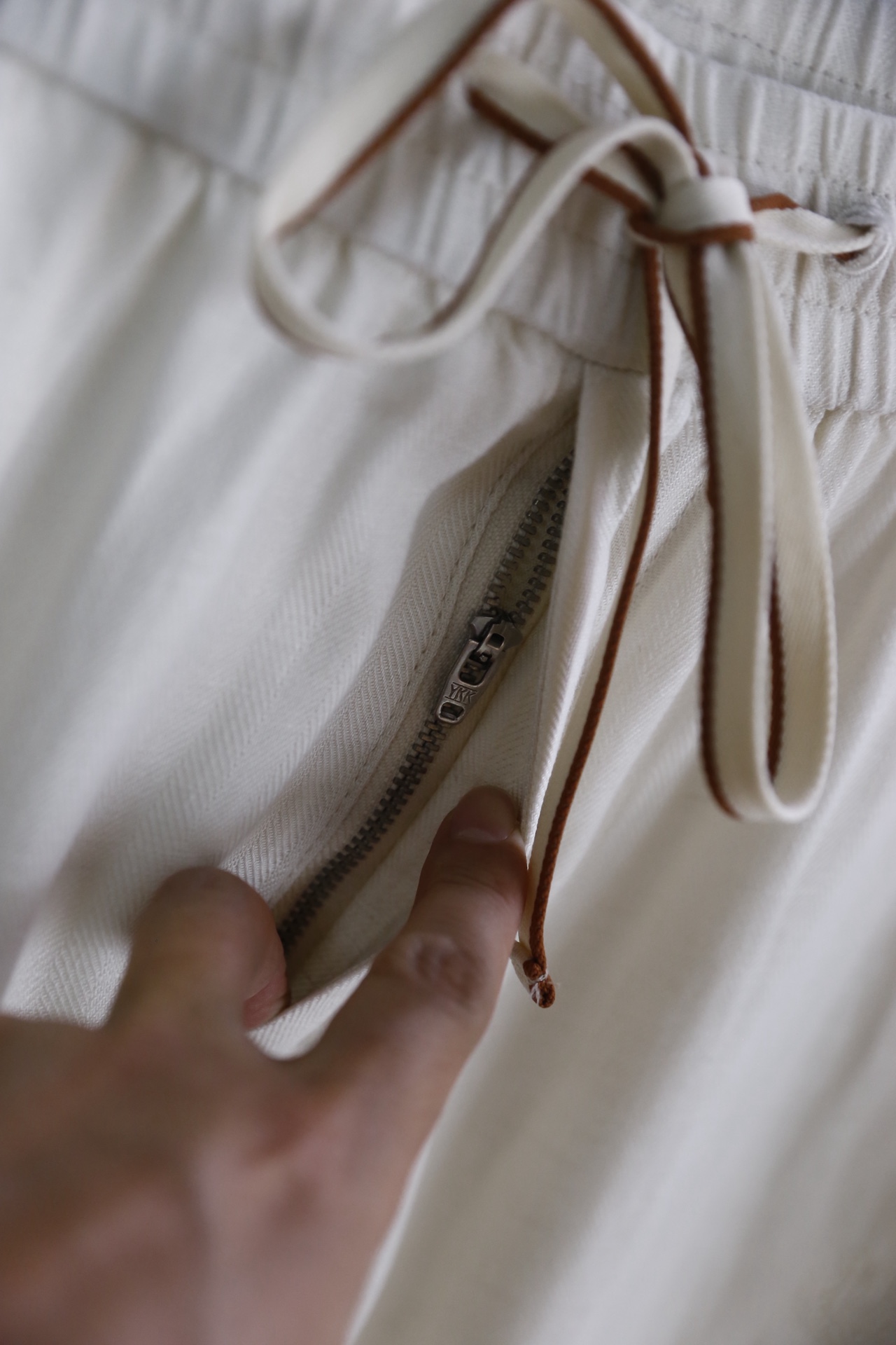 🔥Loro Piana.2026春夏新款！时尚男士百搭休闲裤👍原单品质，承袭意式轻奢工艺。采用麻棉面料，