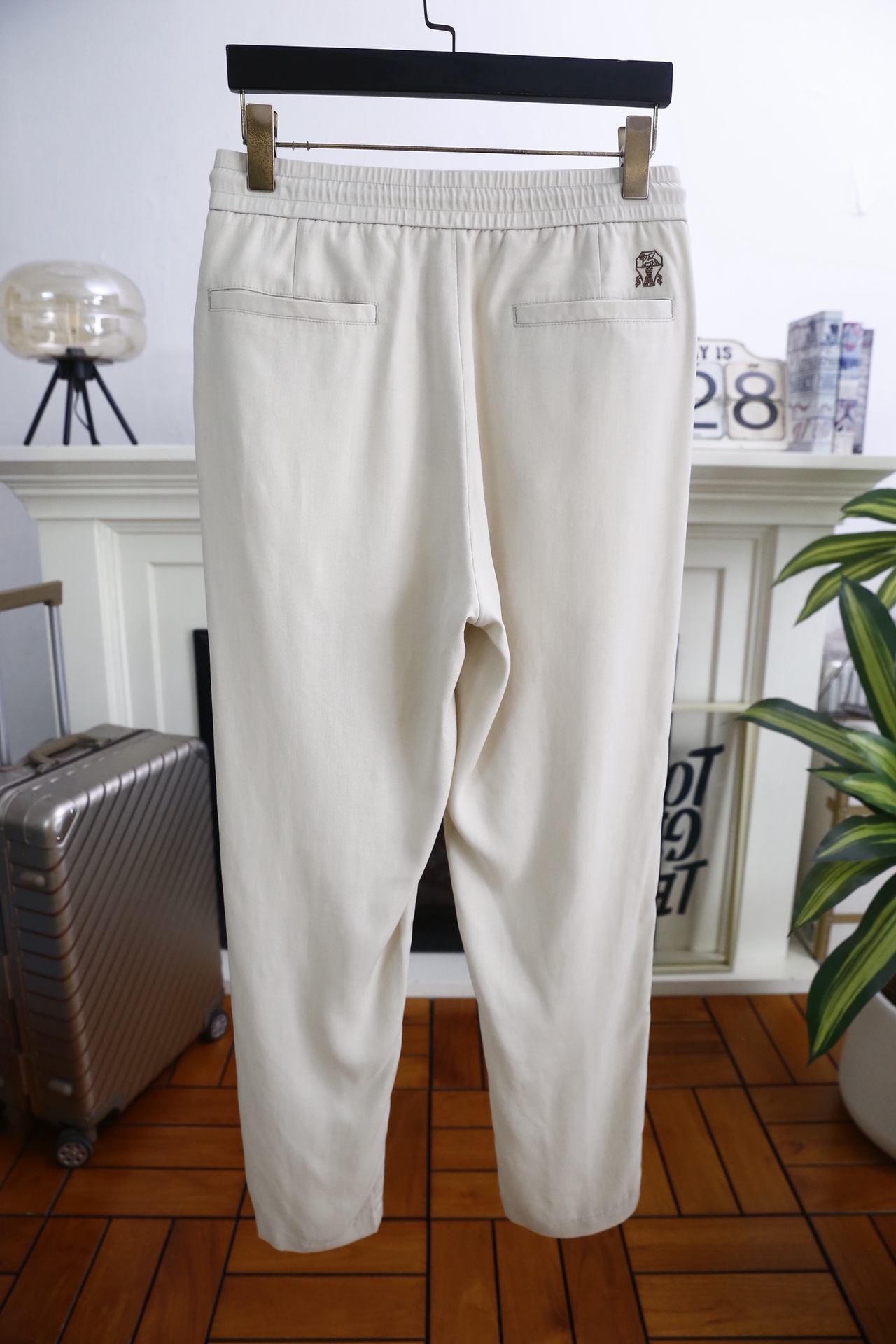 🔥Bc.2026春夏新款！时尚男士百搭休闲裤👍原单品质，承袭意式轻奢工艺。采用麻棉面料，透气亲肤，吸湿排