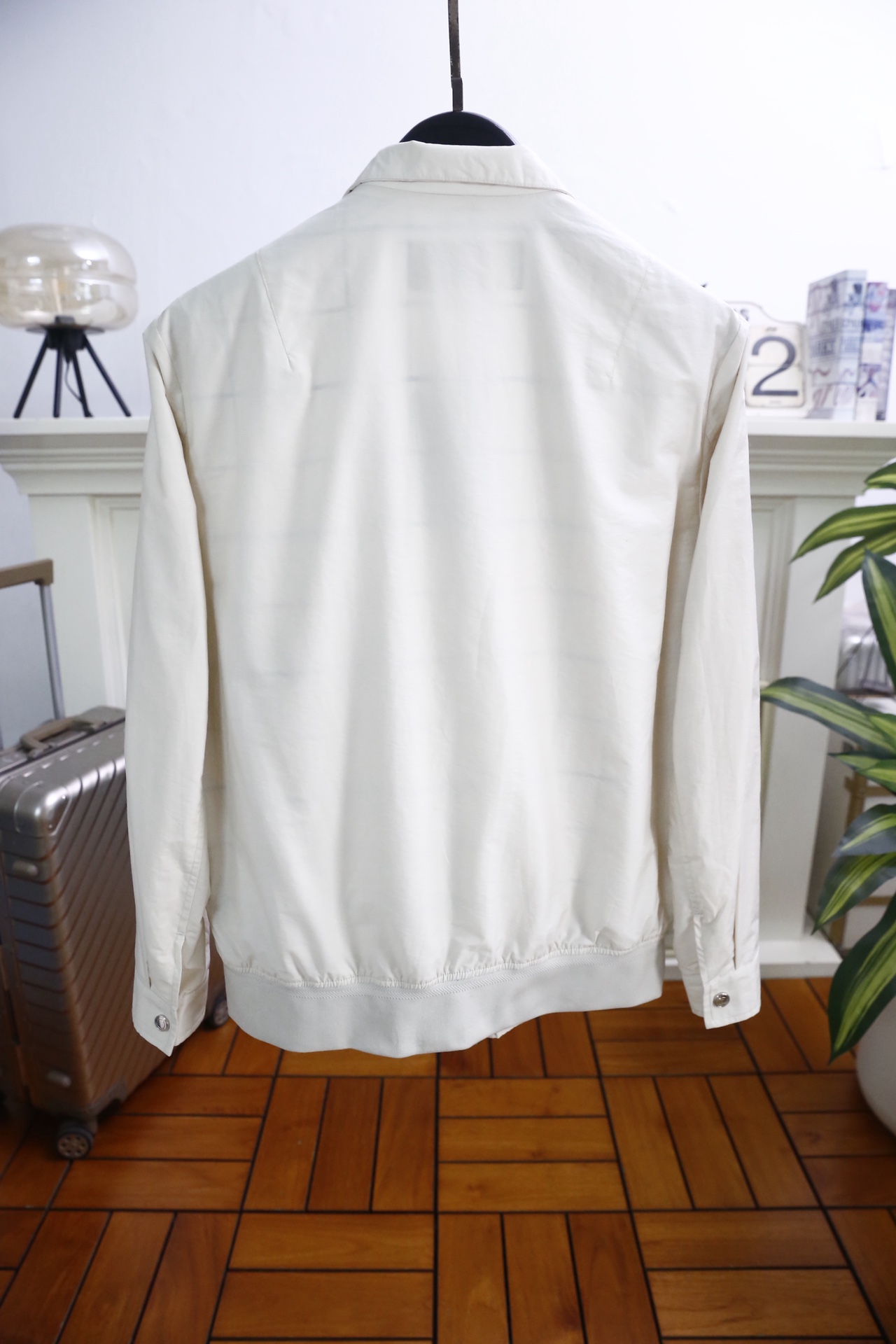 🔥Loro Piana.2026春季新款！经典立领男士夹克👍原单品质，承袭意式轻奢工艺。采用轻量挺括面料