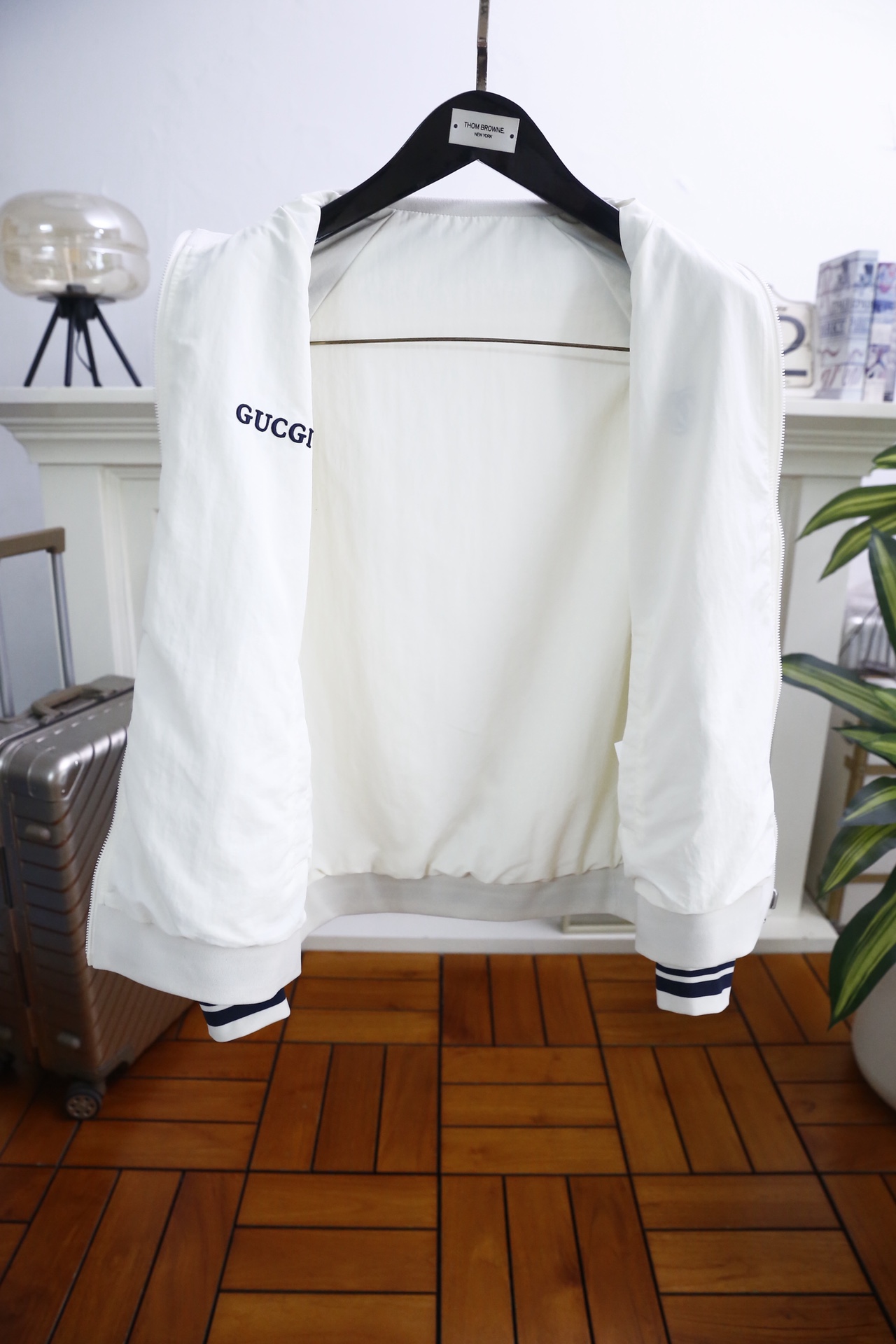 🔥古驰.2026春季新品✅经典立领男士夹克双面可穿👍🏼采用高端顶级透气面料！顶级时尚大牌元素设计，采用定