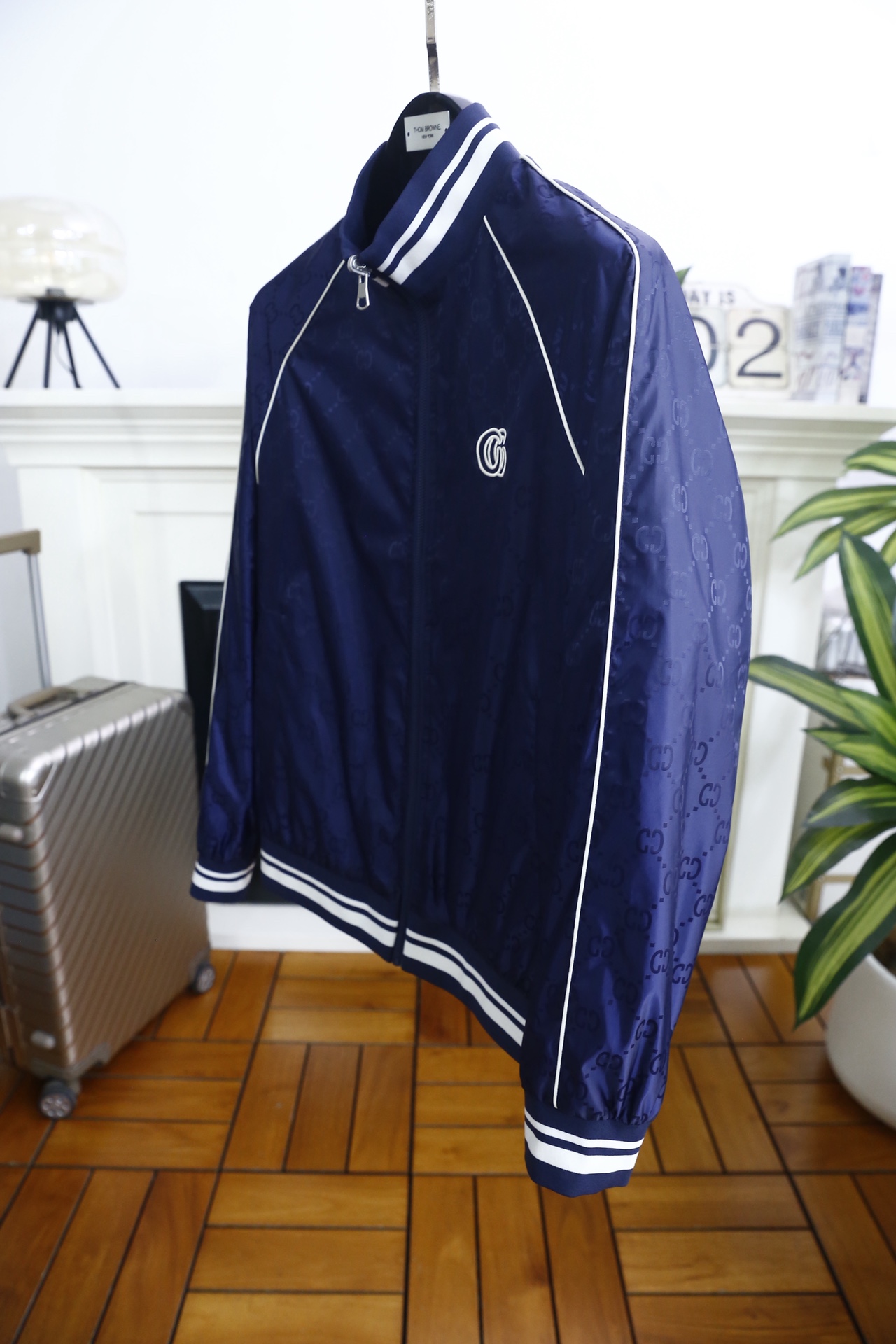 🔥古驰.2026春季新品✅经典立领男士夹克双面可穿👍🏼采用高端顶级透气面料！顶级时尚大牌元素设计，采用定