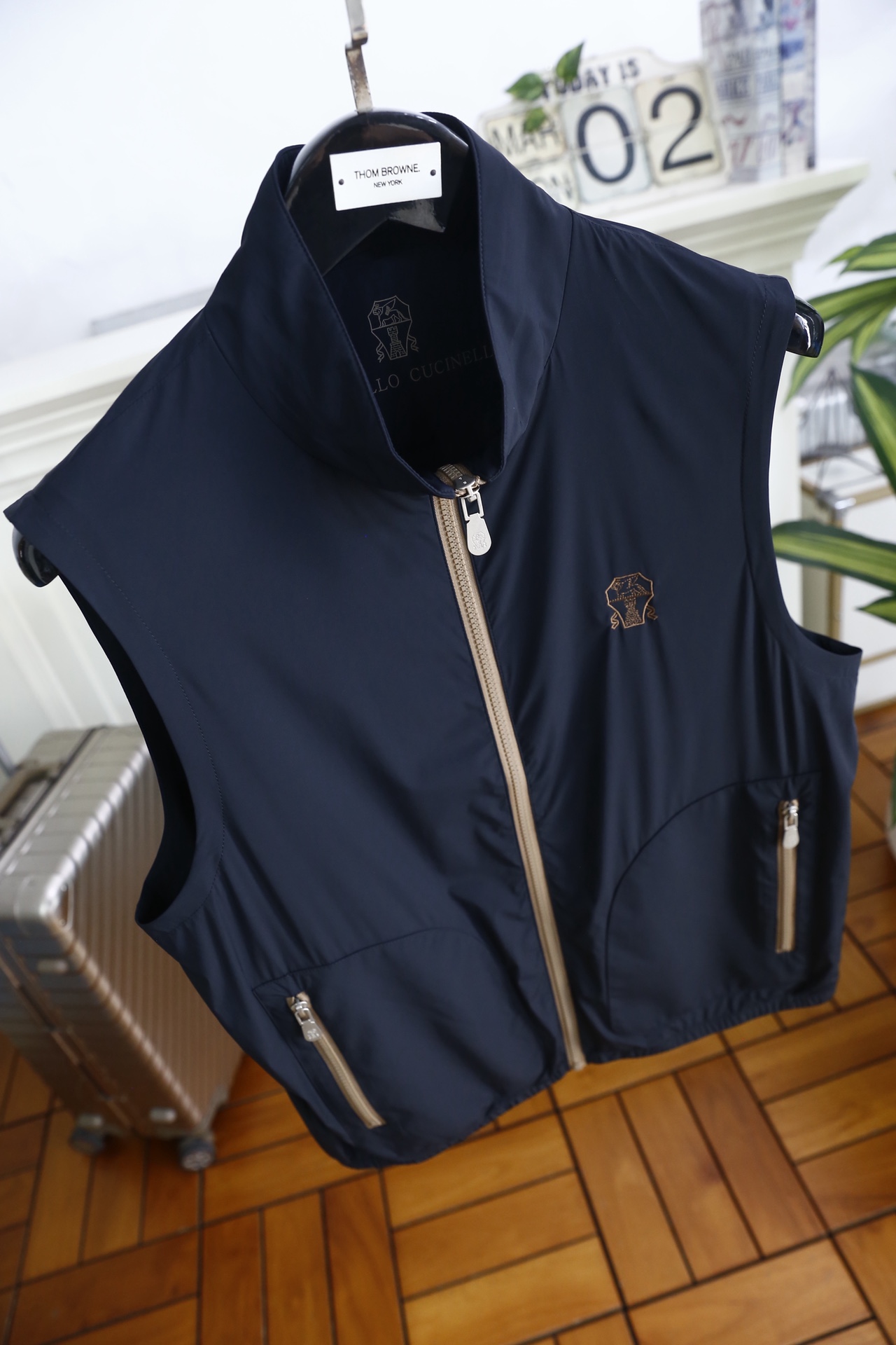 🔥BC.2026春季新品男士商务休闲薄款马甲👍🏼简约时尚又不失细节感一款，奢华经典品牌字母LOGO设计！