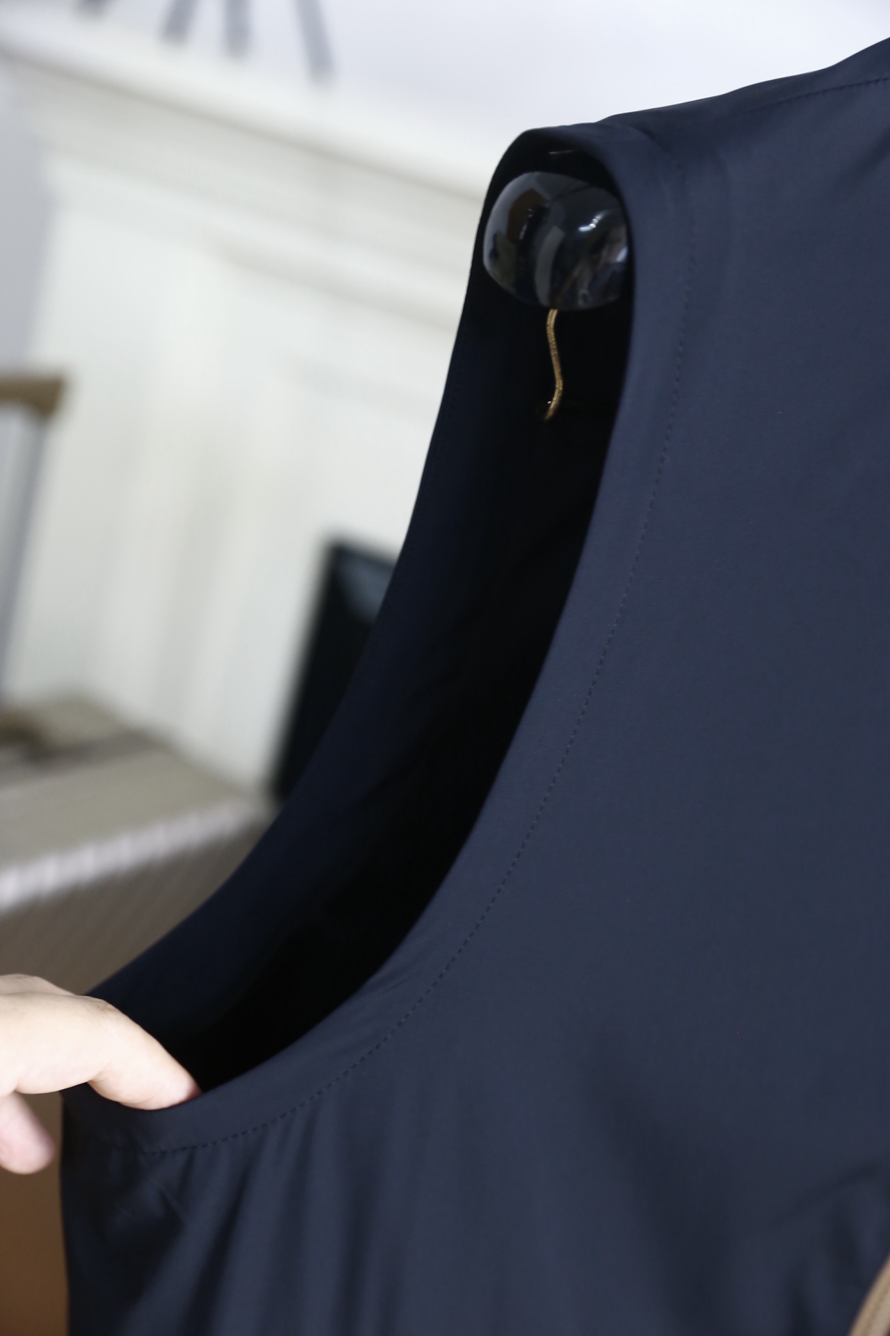 🔥BC.2026春季新品男士商务休闲薄款马甲👍🏼简约时尚又不失细节感一款，奢华经典品牌字母LOGO设计！