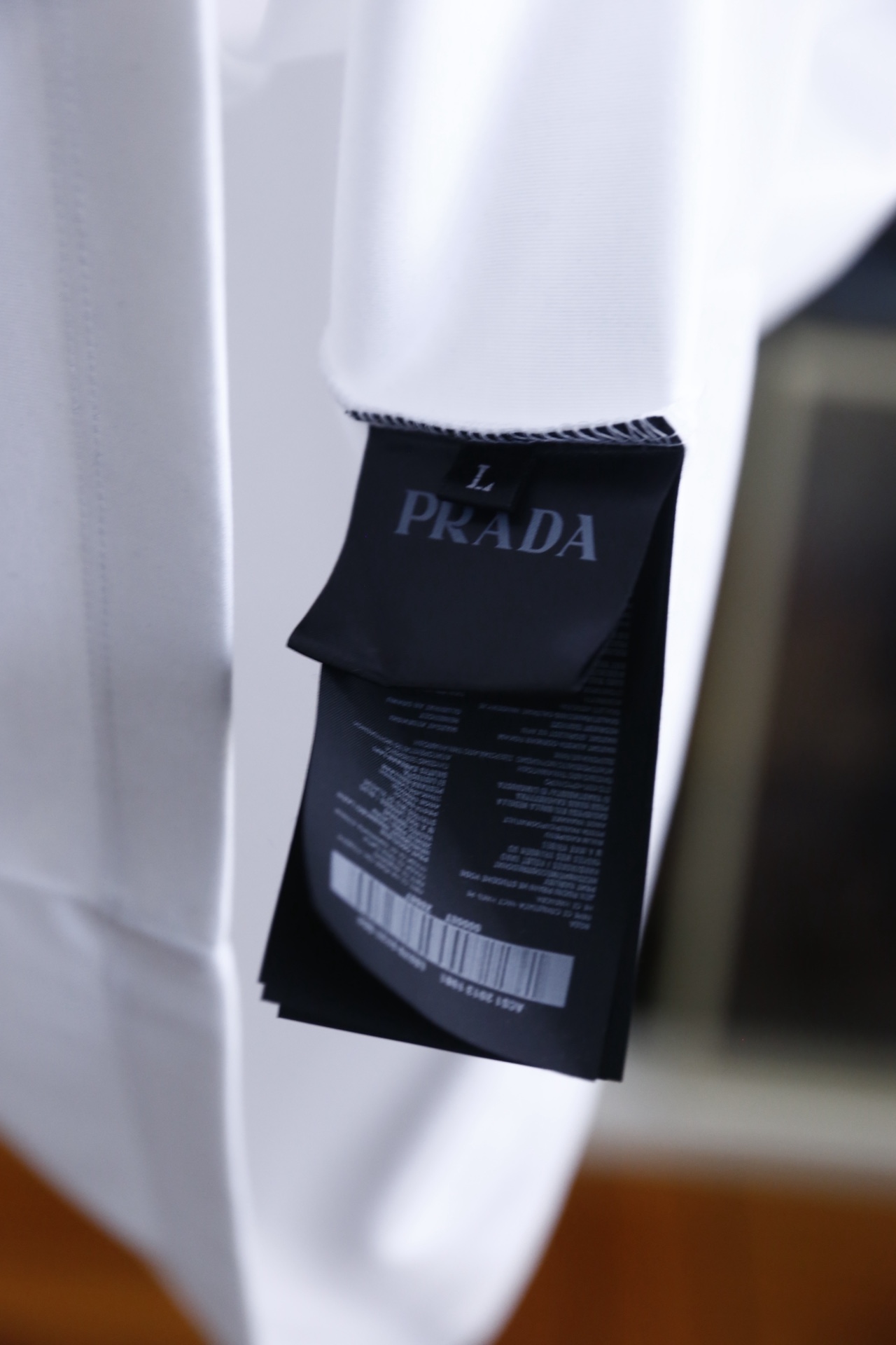 🔥普拉达.2026春夏新品男士短袖上市🍃经典圆领设计！重磅级尤物单品，新形态雅痞风格👍🏻高街混搭腔调有味