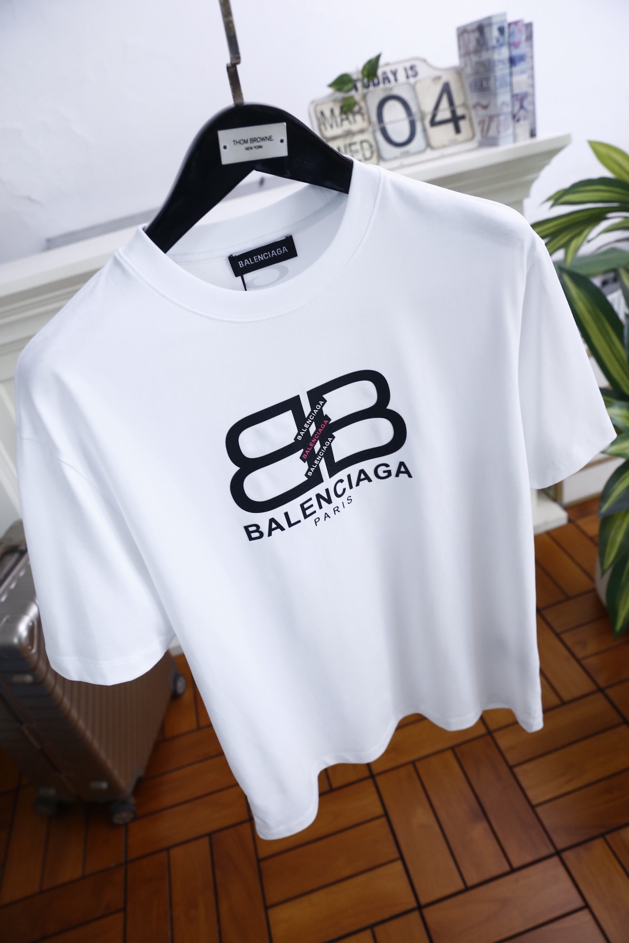 🔥巴黎世家.2026春夏新品男士短袖上市🍃经典圆领设计！重磅级尤物单品，新形态雅痞风格👍🏻高街混搭腔调有