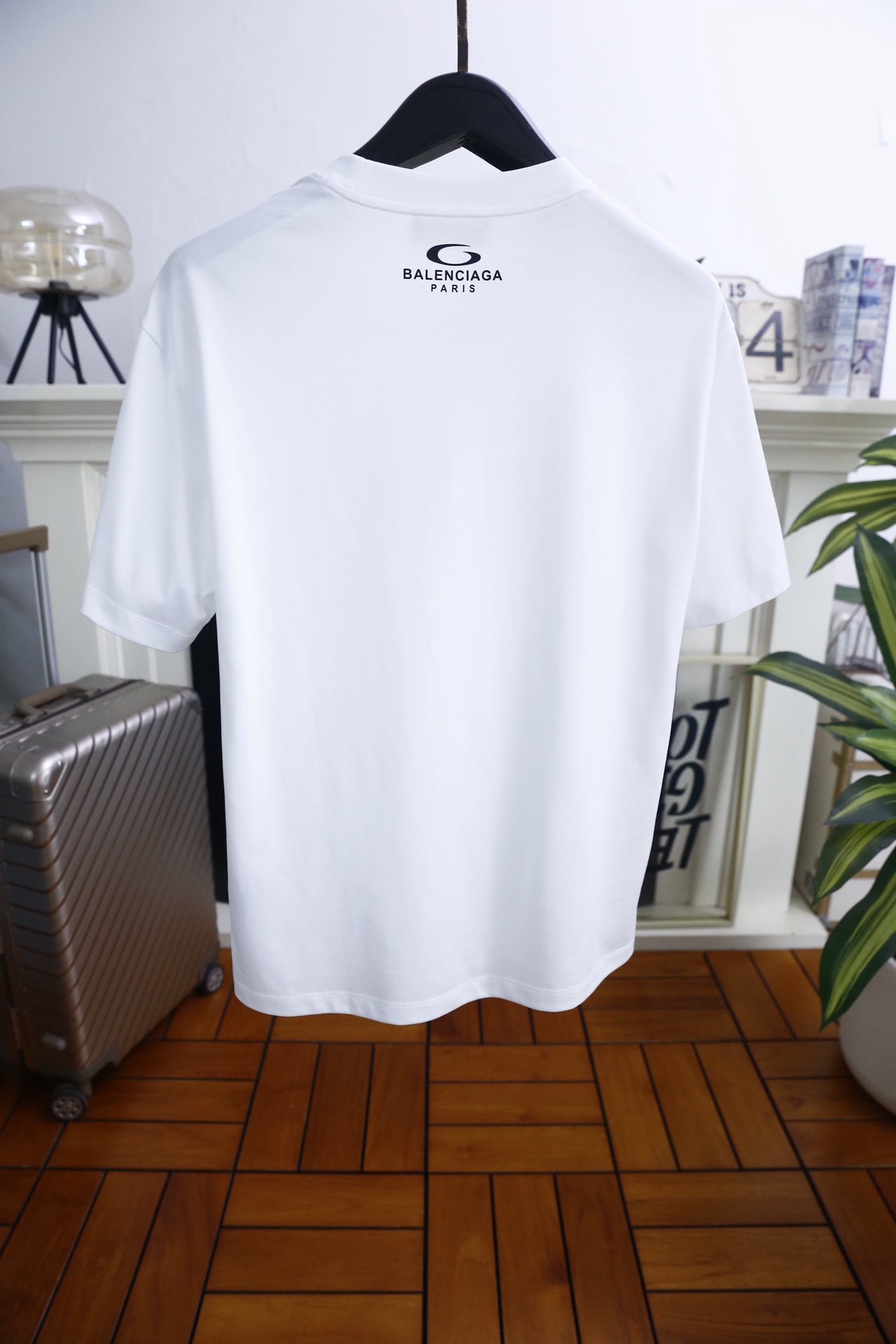 🔥巴黎世家.2026春夏新品男士短袖上市🍃经典圆领设计！重磅级尤物单品，新形态雅痞风格👍🏻高街混搭腔调有