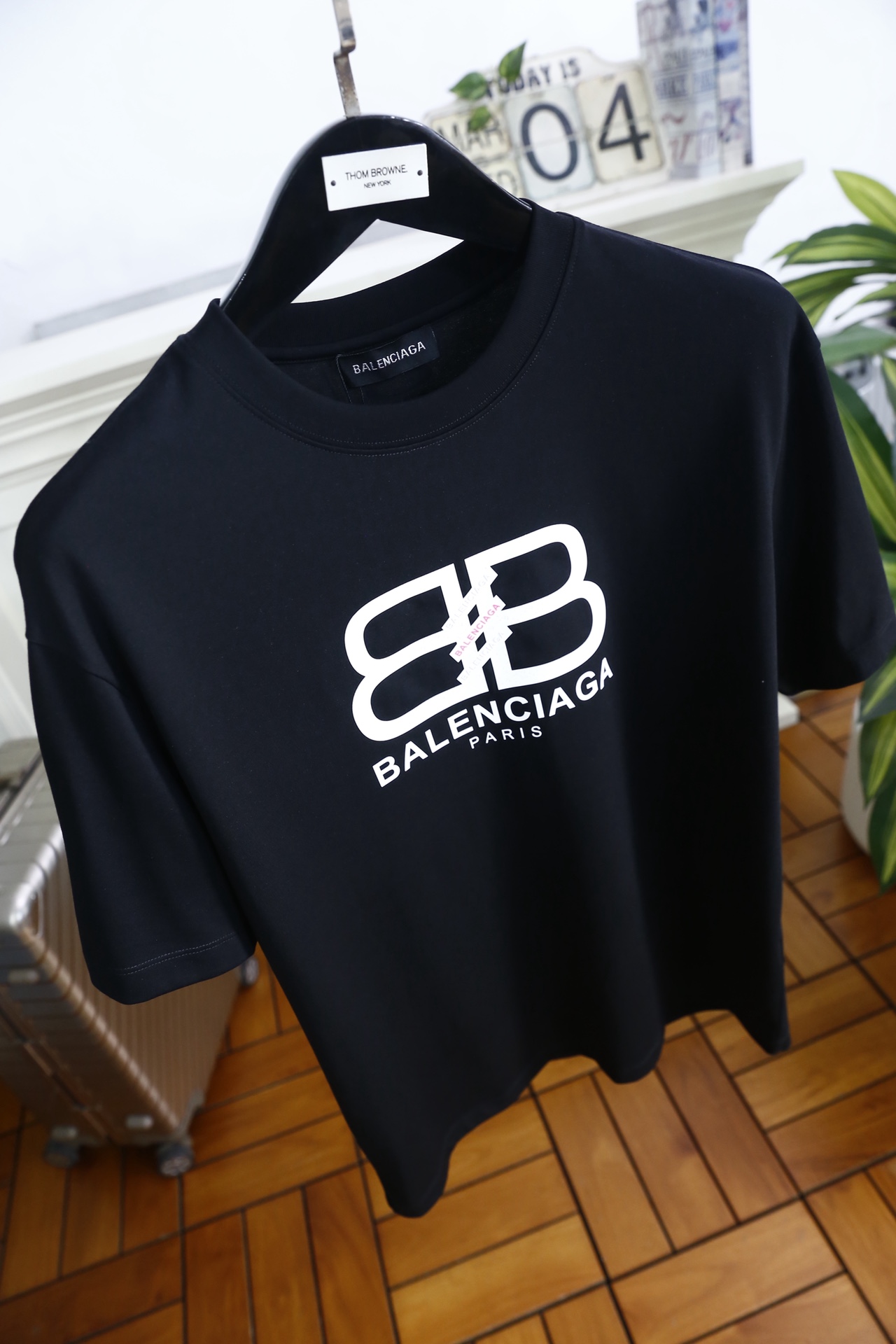 🔥巴黎世家.2026春夏新品男士短袖上市🍃经典圆领设计！重磅级尤物单品，新形态雅痞风格👍🏻高街混搭腔调有