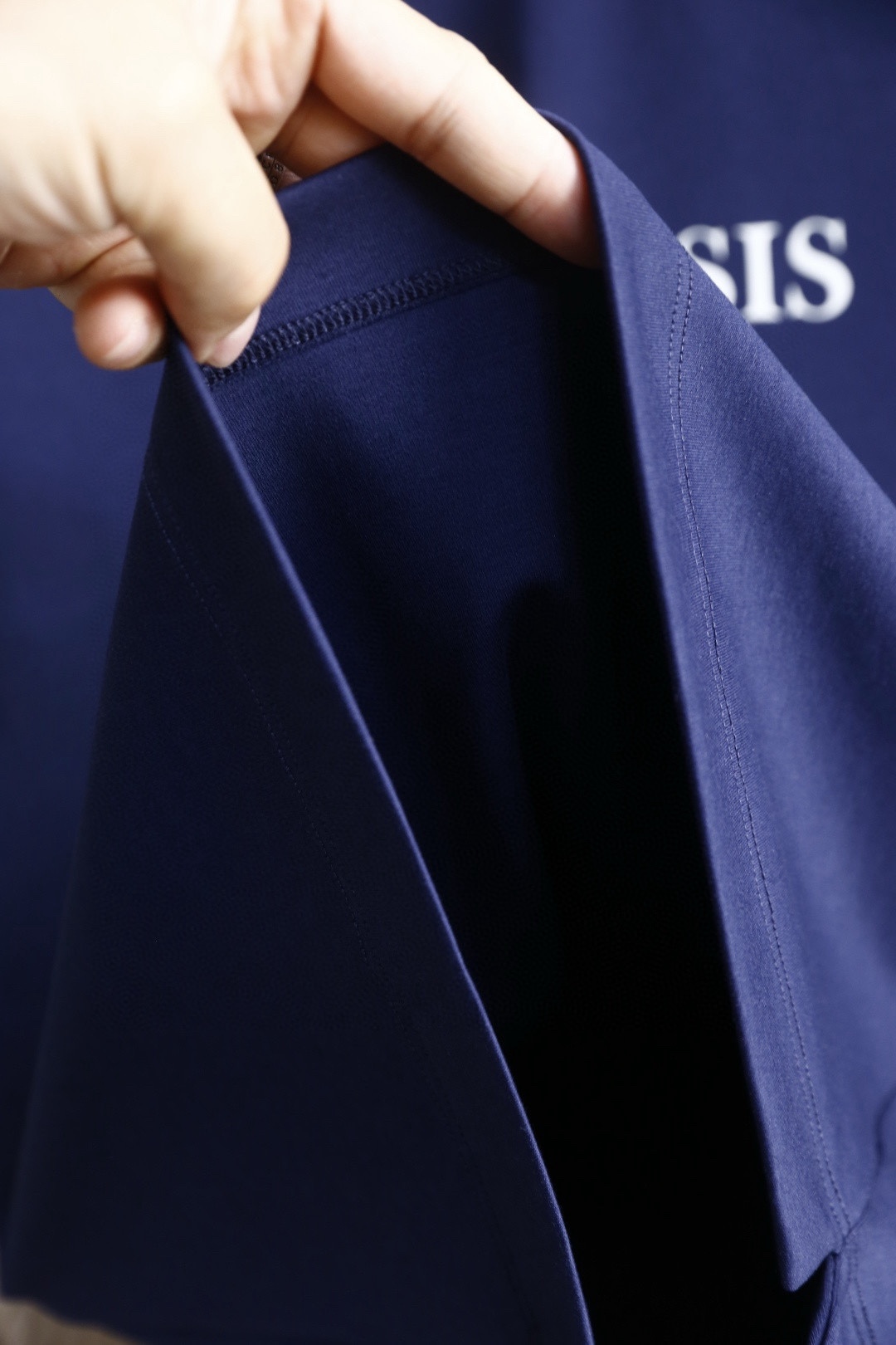 🔥BC.2026春夏新品🆕时尚男士百搭圆领短袖T恤，采用质感顺滑的亲肤面料制作，圆领设计兼具弹性与耐用性