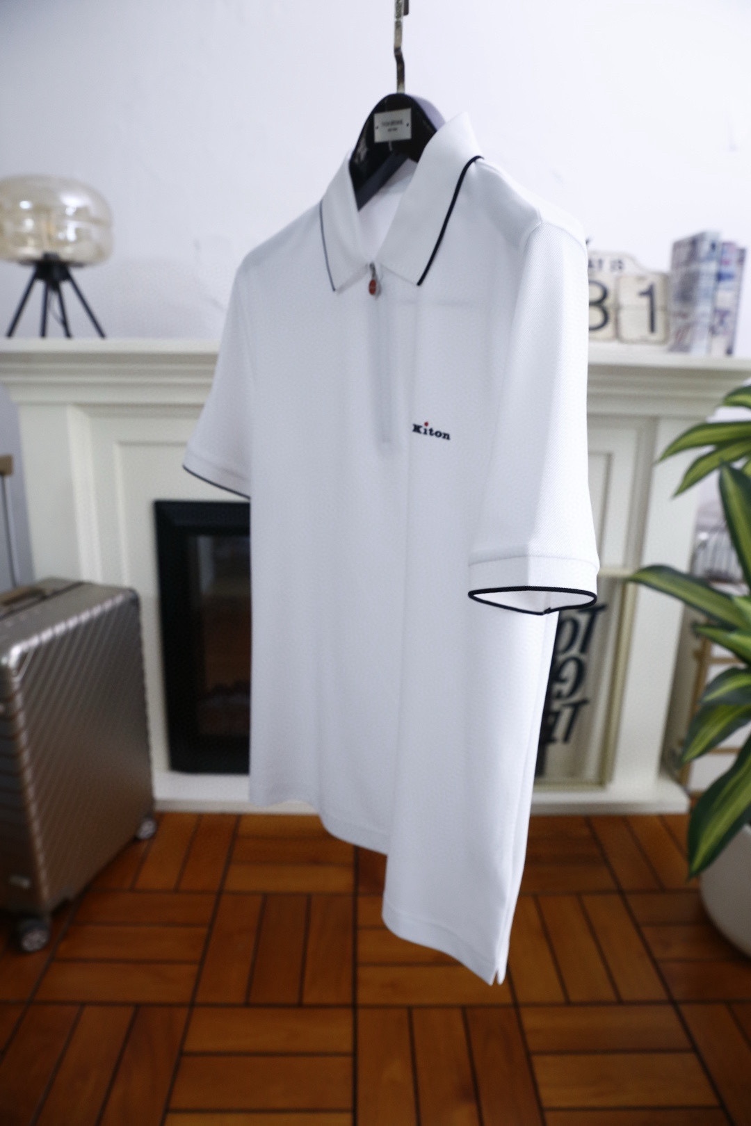 🔥kiton.2026春夏新品！男士经典时尚拉链短袖！时尚单品设计，更加时尚舒适，高标准定制，上身非常有
