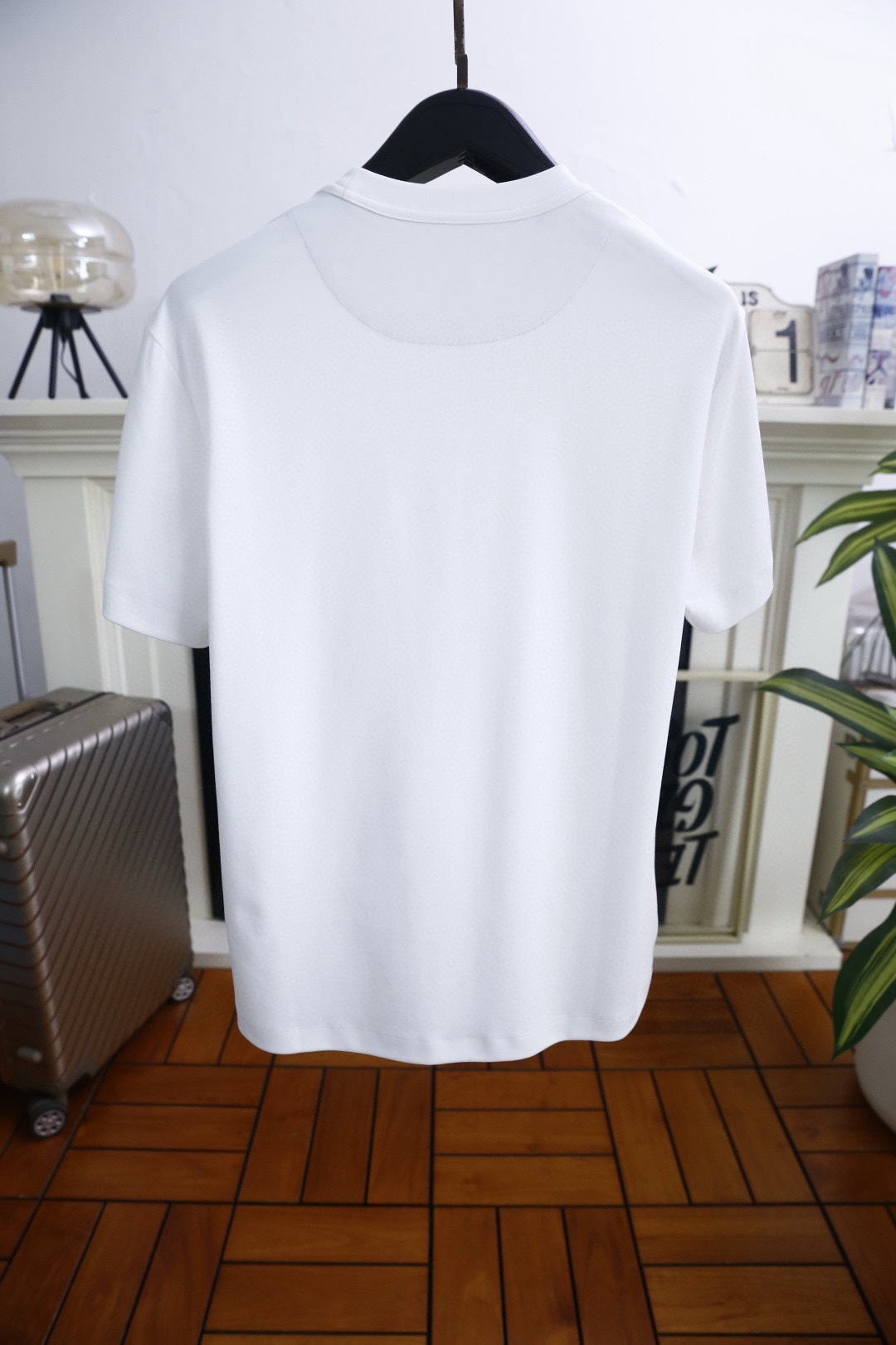 🔥BC.2026春夏新品🆕时尚男士百搭圆领短袖T恤，采用质感顺滑的亲肤面料制作，圆领设计兼具弹性与耐用性