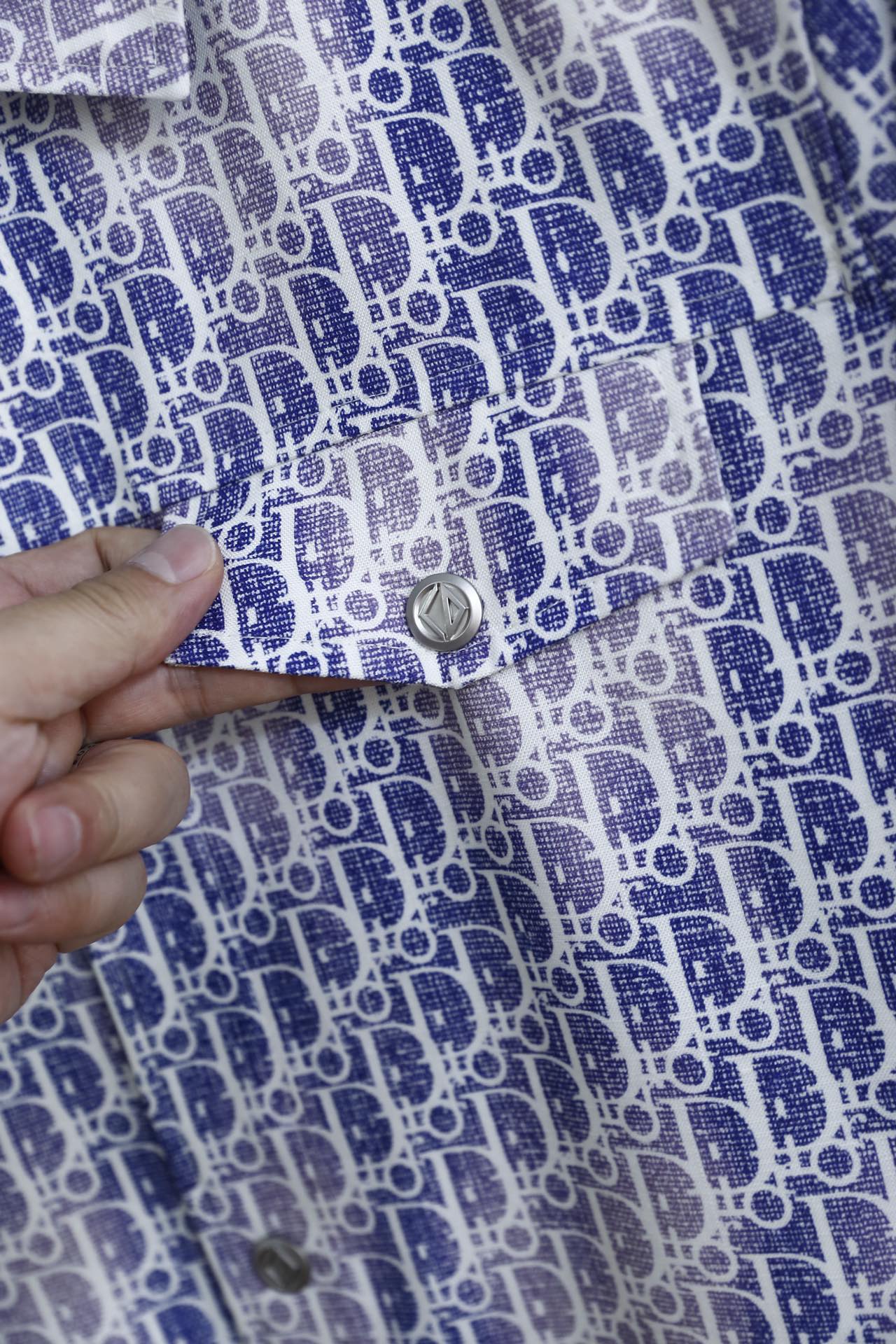 🔥迪奥/Di*r.2026春季新品🆕时尚男士翻领夹克！采用舒适干爽透气面料👍穿着体验，兼具柔软亲肤与挺括