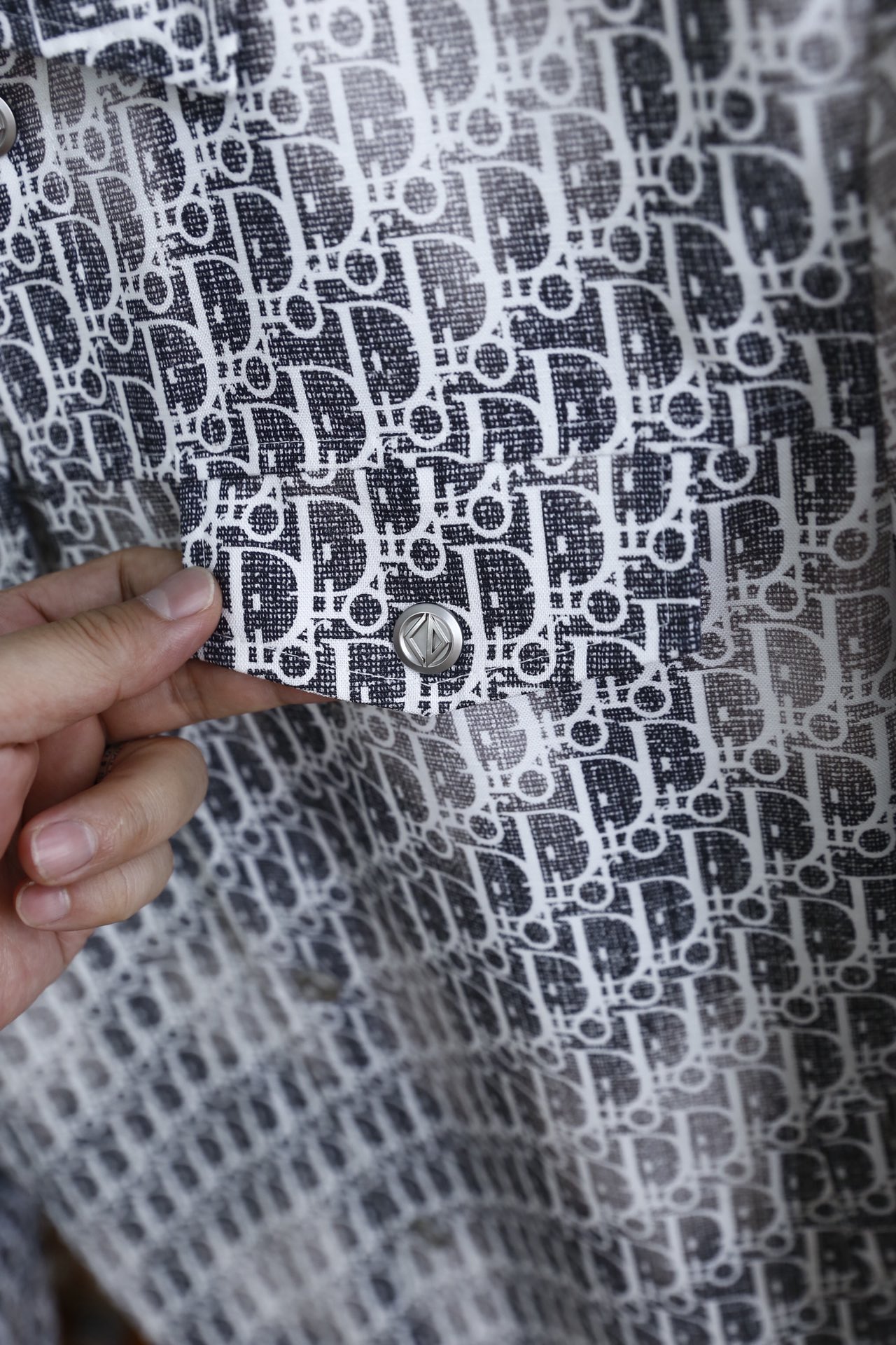 🔥迪奥/Di*r.2026春季新品🆕时尚男士翻领夹克！采用舒适干爽透气面料👍穿着体验，兼具柔软亲肤与挺括