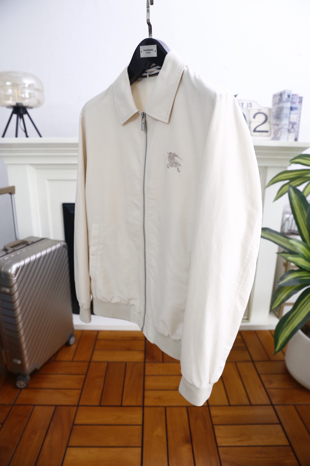 🔥巴宝丽/Burbe*ry.2026春季新品！经典百搭男士翻领夹克👍胸前品牌小马LOGO设计😎甄选舒适透