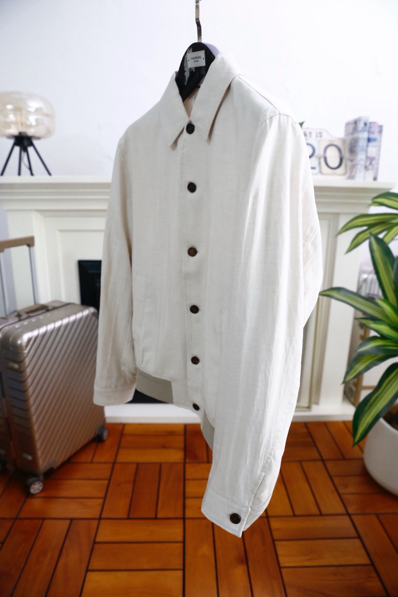 🔥Loro piana.2026早春新品！时尚男士原单翻领夹克，采用兼具挺括感与透气性的面料打造，简约利