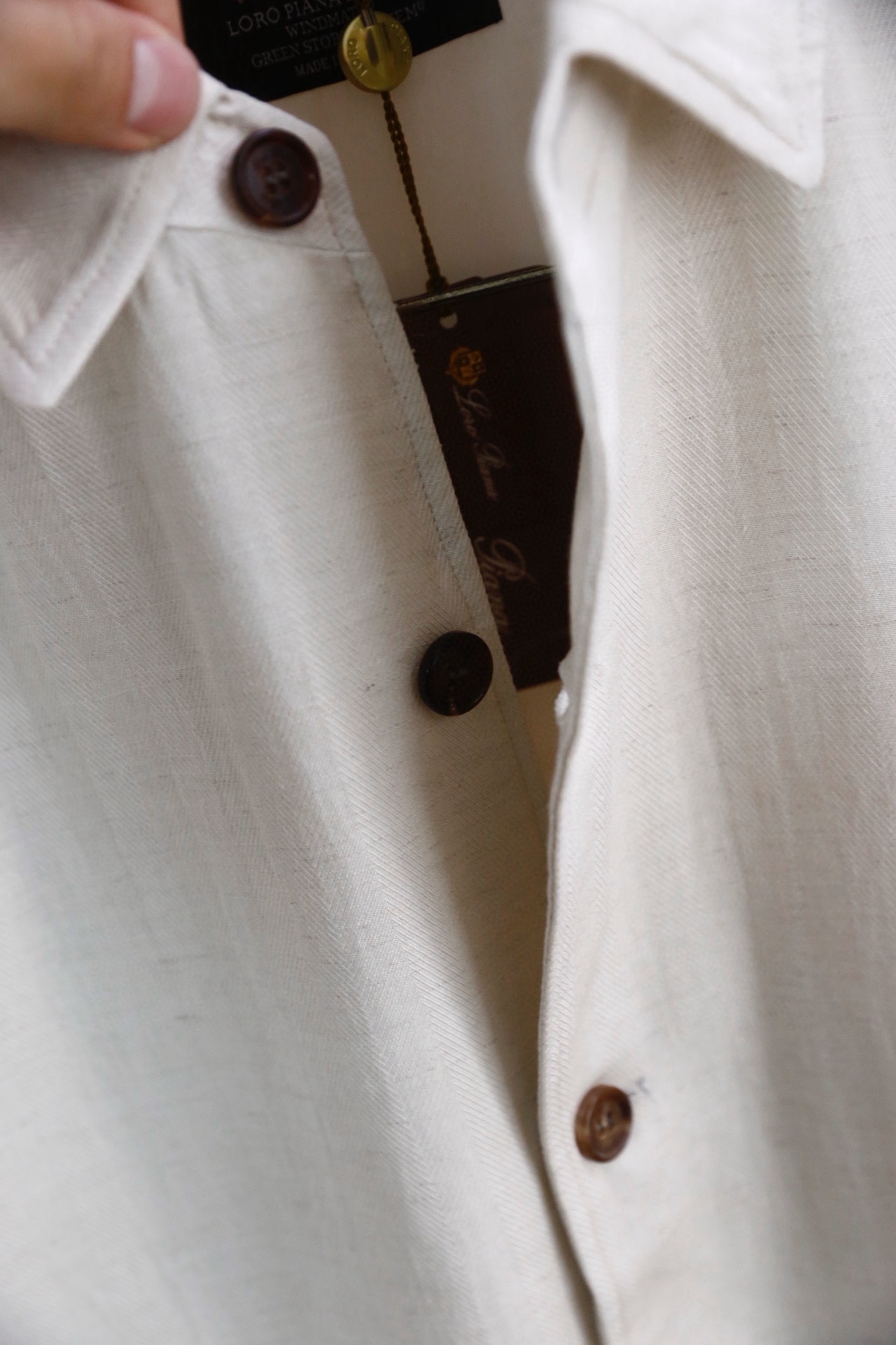 🔥Loro piana.2026早春新品！时尚男士原单翻领夹克，采用兼具挺括感与透气性的面料打造，简约利