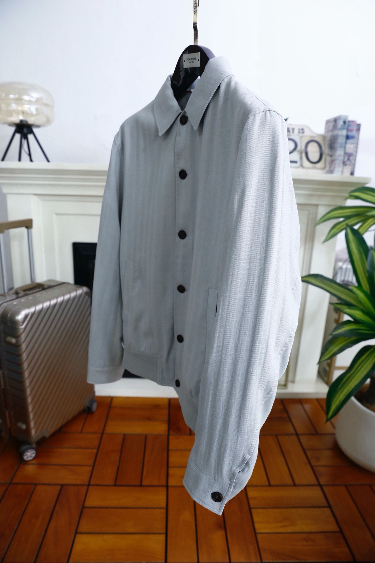 🔥Loro piana.2026早春新品！时尚男士原单翻领夹克，采用兼具挺括感与透气性的面料打造，简约利