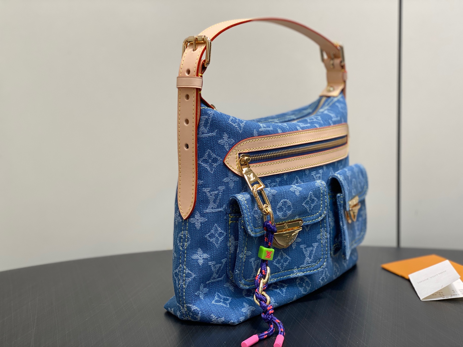 Alternative view of Handbag 10604