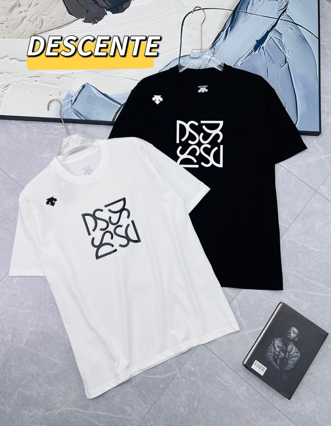 💰80、 Ds / 迪桑家 情侣款硅胶印花T恤,
刚需!高克重纯棉!品质很到位!东西也着实不错,
简约又简单,出门可以,居家能穿,运动休闲都ok!
喜欢不要错过!全套辅料包装!送人自留必备!
品名: Ds / 迪桑家 方块印花T ,
这个时候碰到这种这么好穿的短袖就别犹豫哈!
绝对物超所值哈!!穿出慵懒休闲风 搭配短裤长裤都可以,
有型时髦 ~不挑年龄段人穿的款式、谁穿谁好帅气 ...
颜色:黑色 白色
尺码: M-2XL
M 胸围100 衣长68 肩宽49 【100-125斤】
L 胸围104 衣长85 肩宽51 【125-145斤】
XL 胸围112 衣长72 肩宽54 【145-160斤】
2XL 胸围116 衣长74 肩宽57【160-185斤】