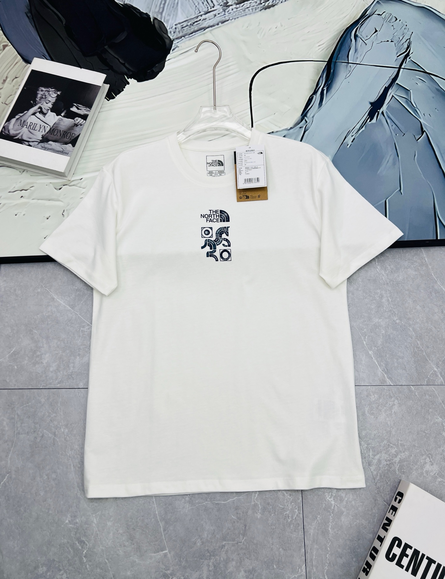 Alternative view of T-Shirt 02941
